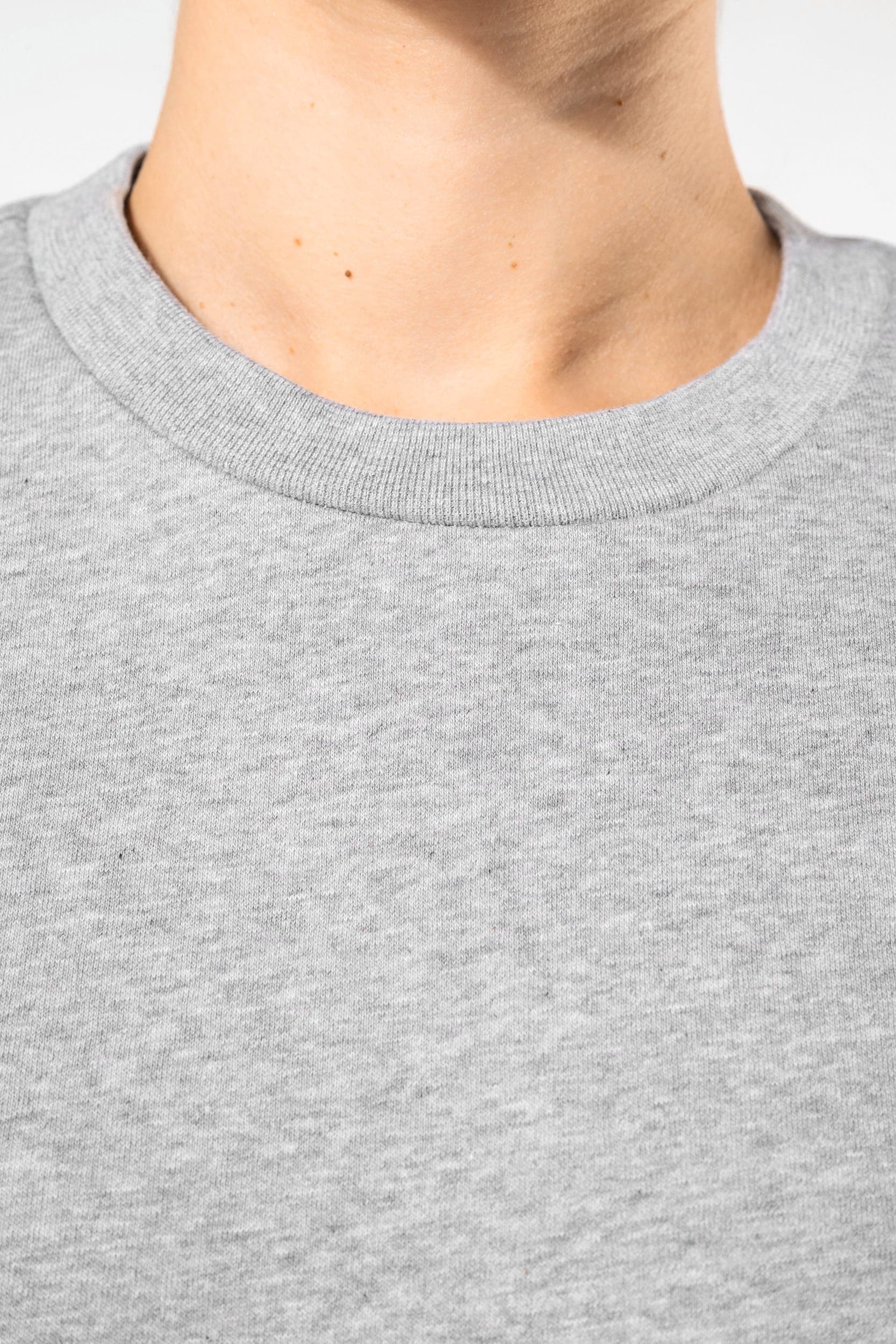 Sweat-shirt col rond 80/20 unisexe en situation