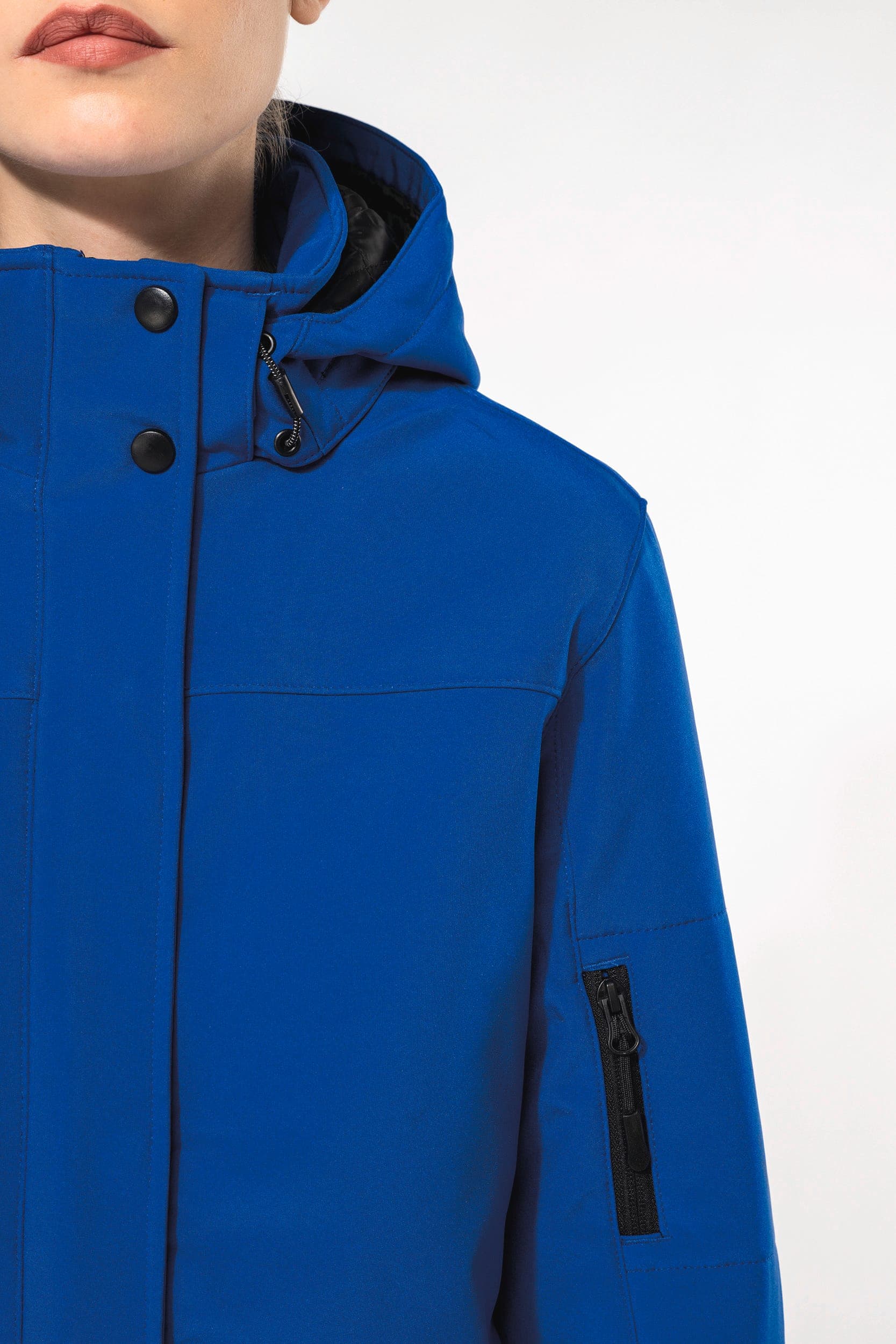 Parka softshell doublée capuche femme en situation