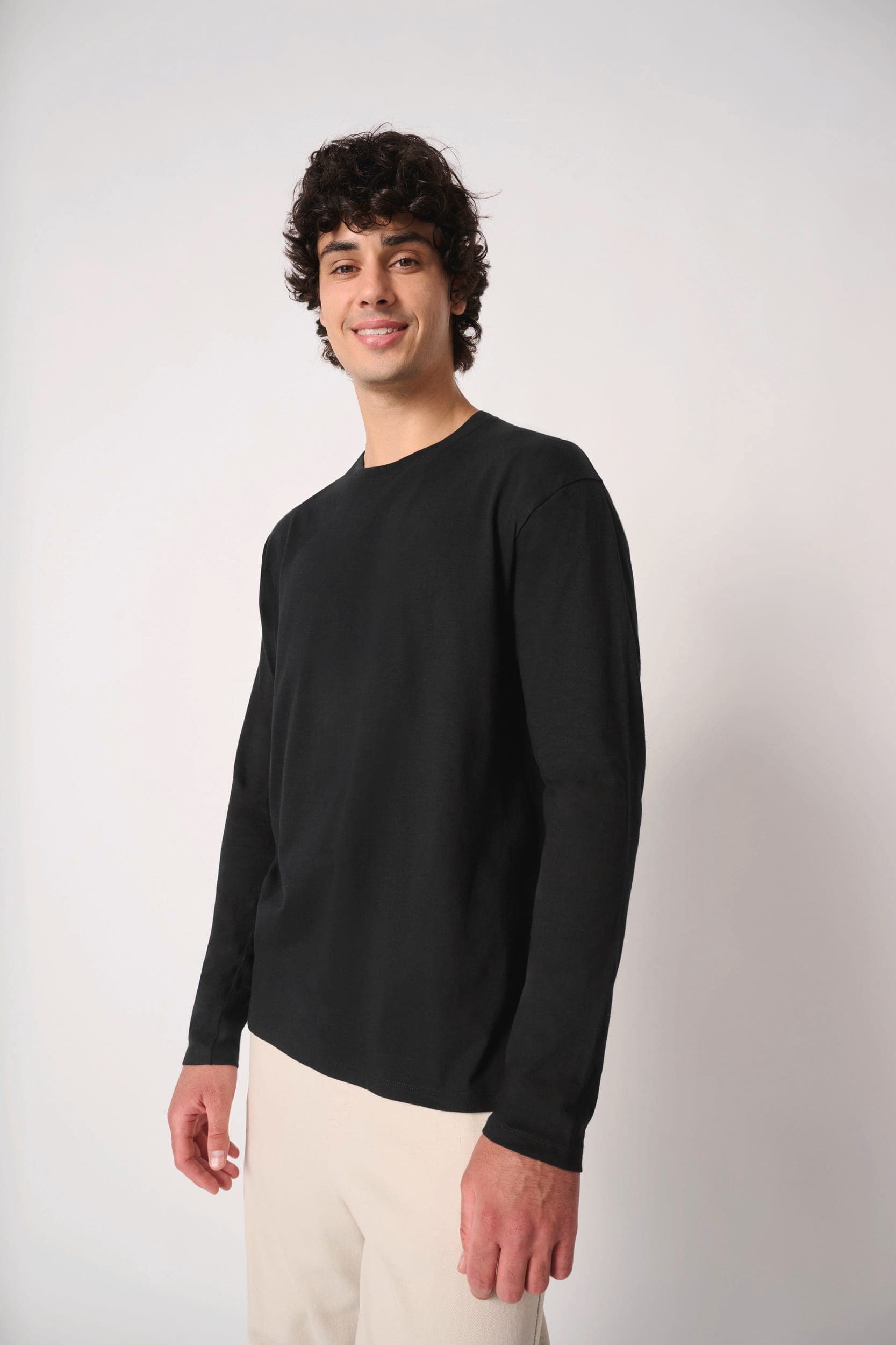 T-shirt LSL unisexe iDeal190 en situation