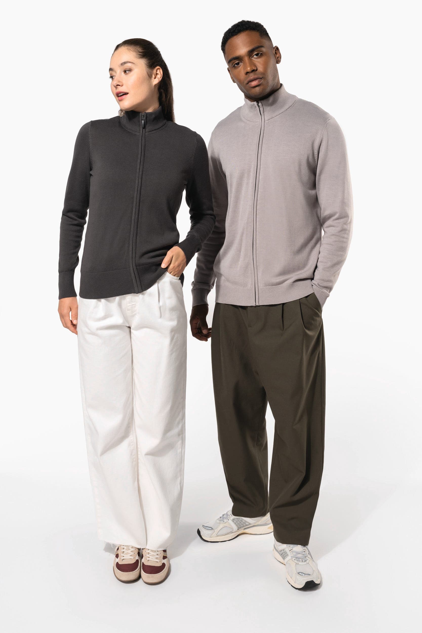 Cardigan zippé homme en situation
