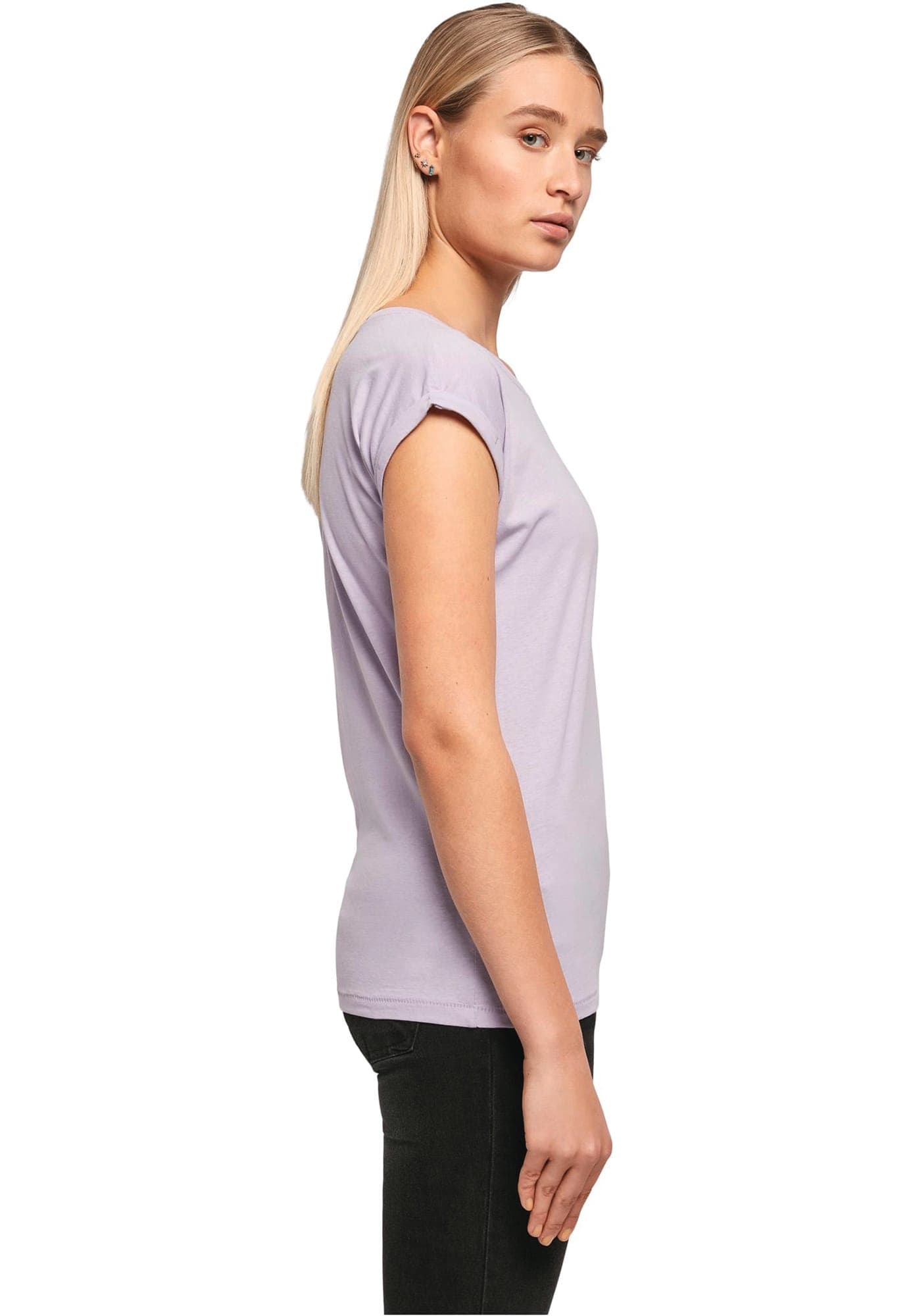 T-shirt manches à revers femme en situation