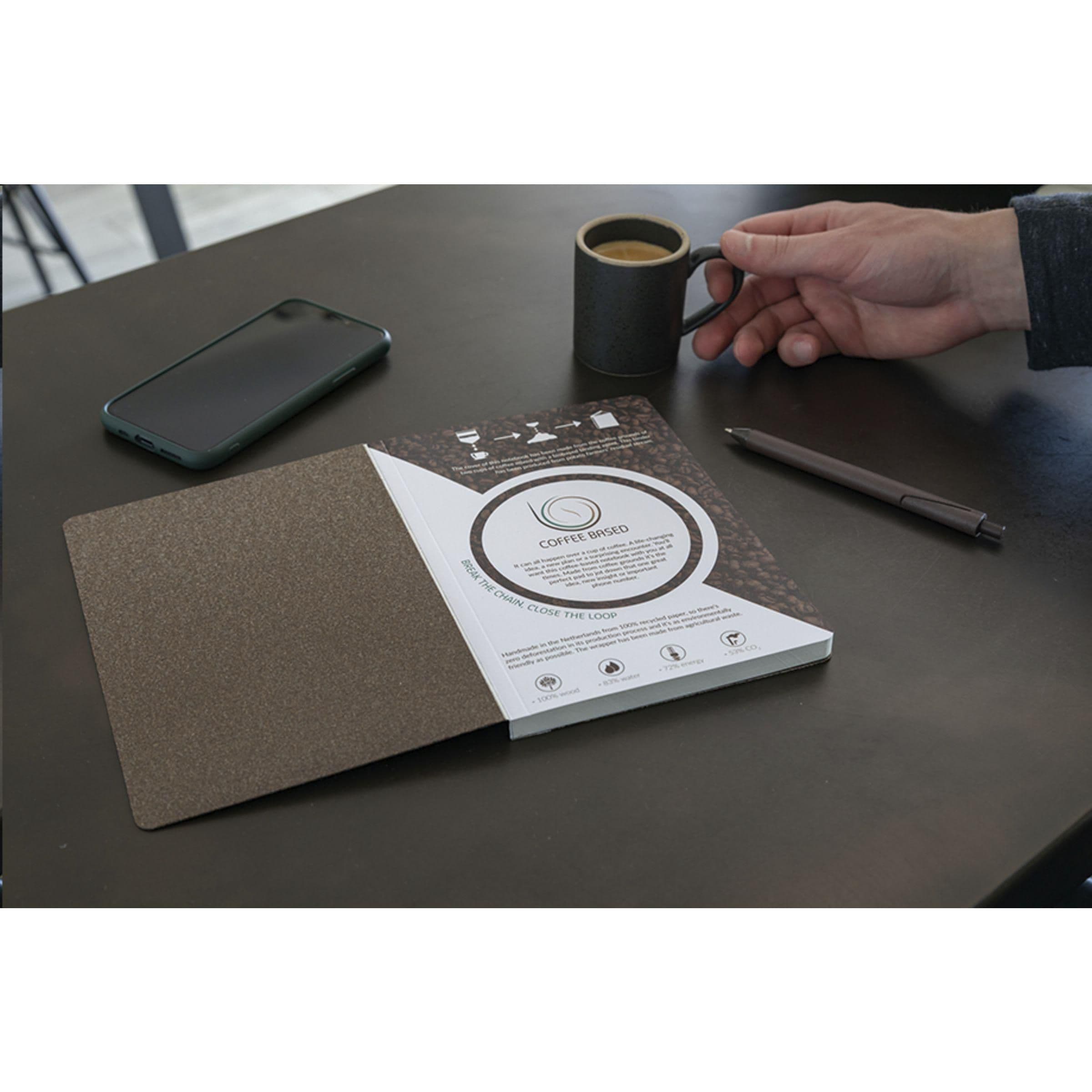 Carnet de notes Coffee A5 en situation