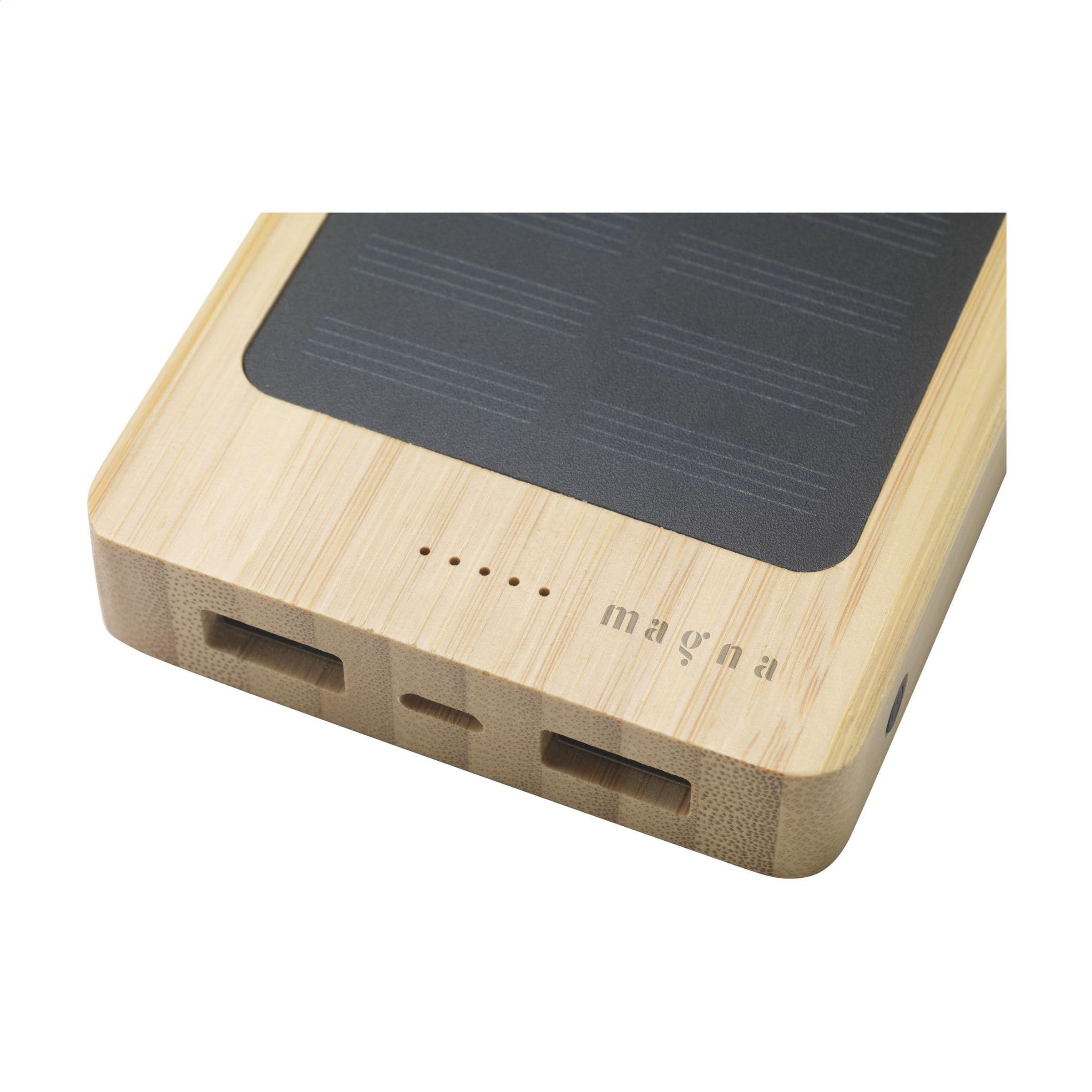 Chargeur externe solar powerbank 8000+ sans fil en situation