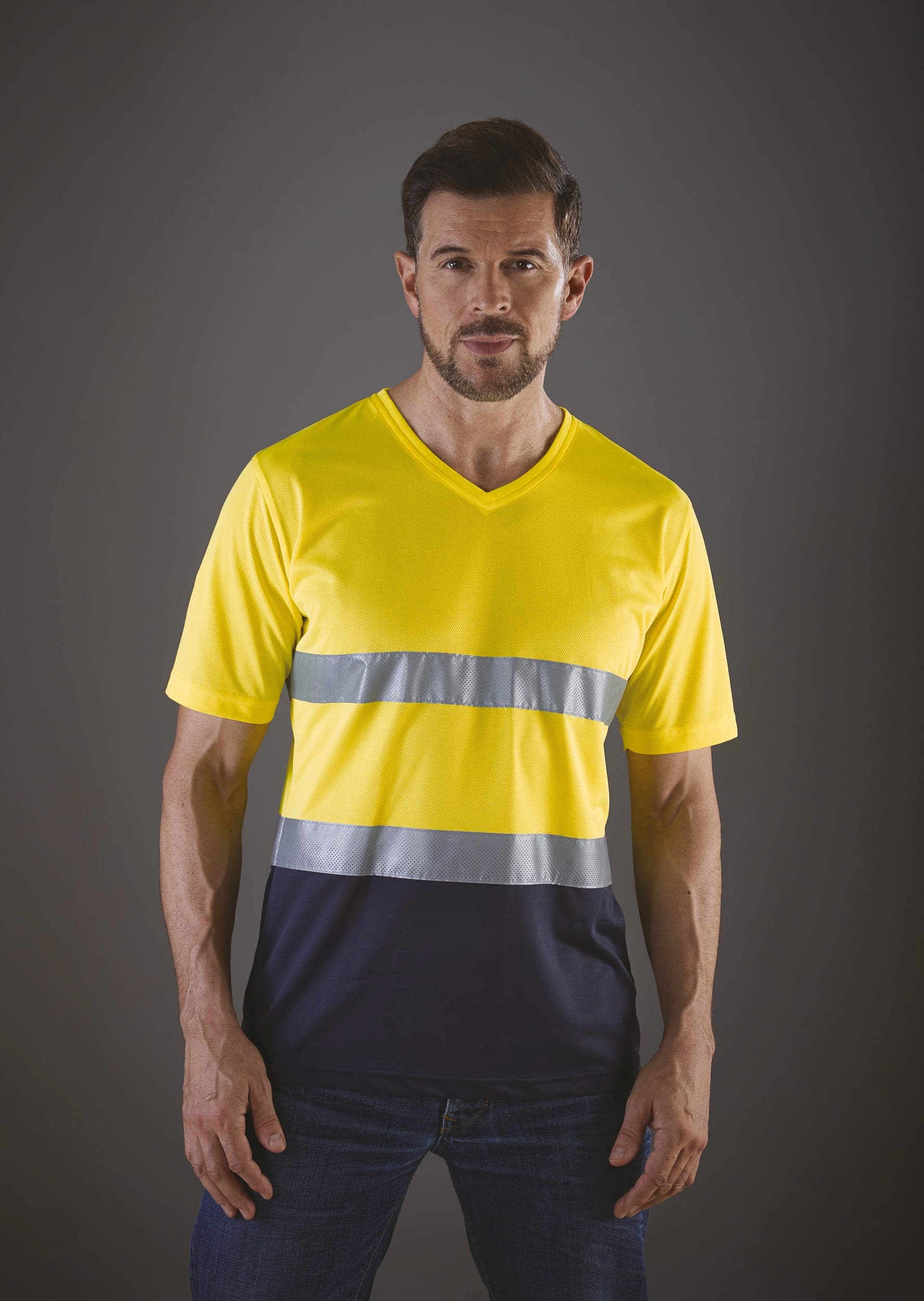 T-shirt col V haute visibilité Top Cool en situation