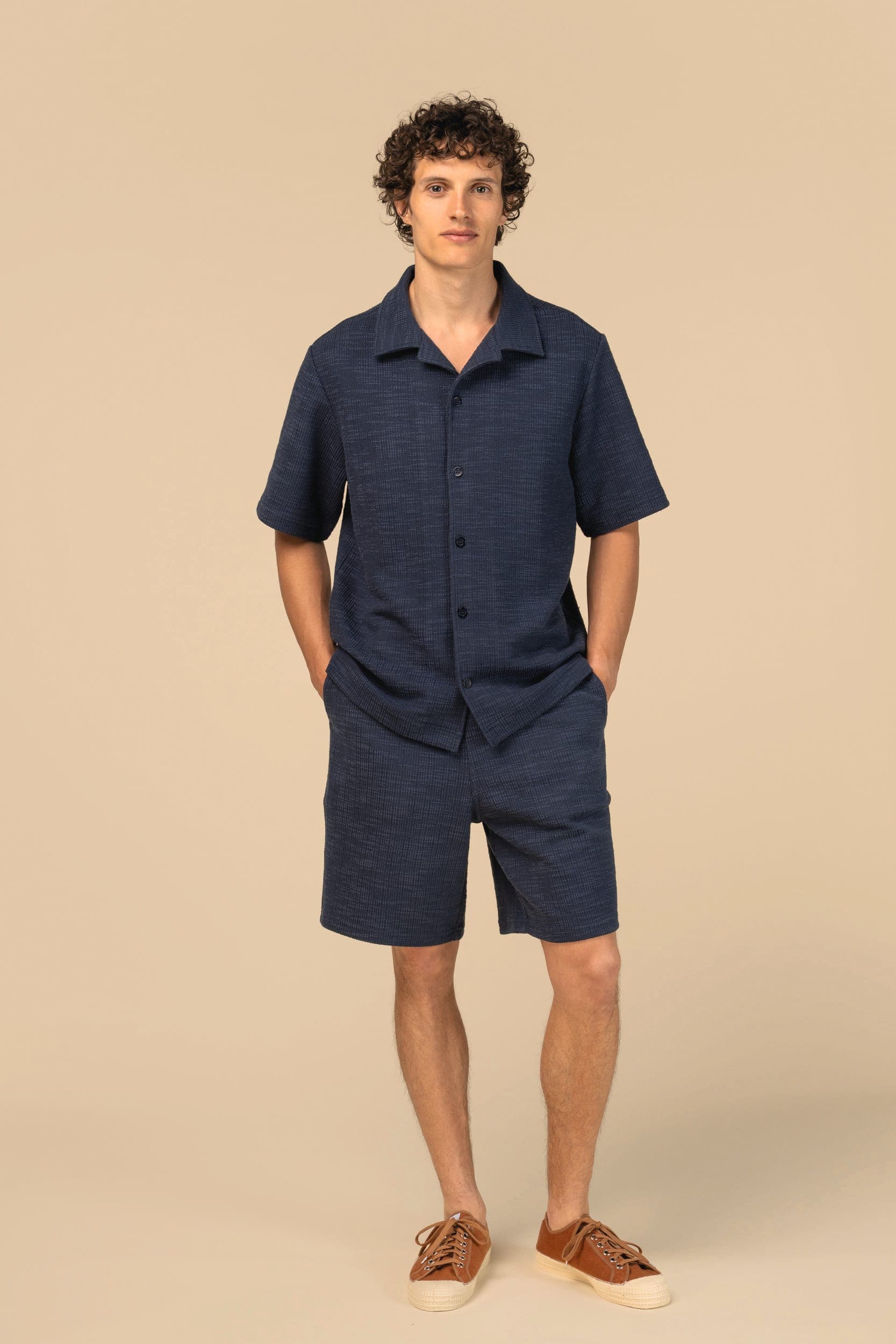 Bermuda texturé homme en situation