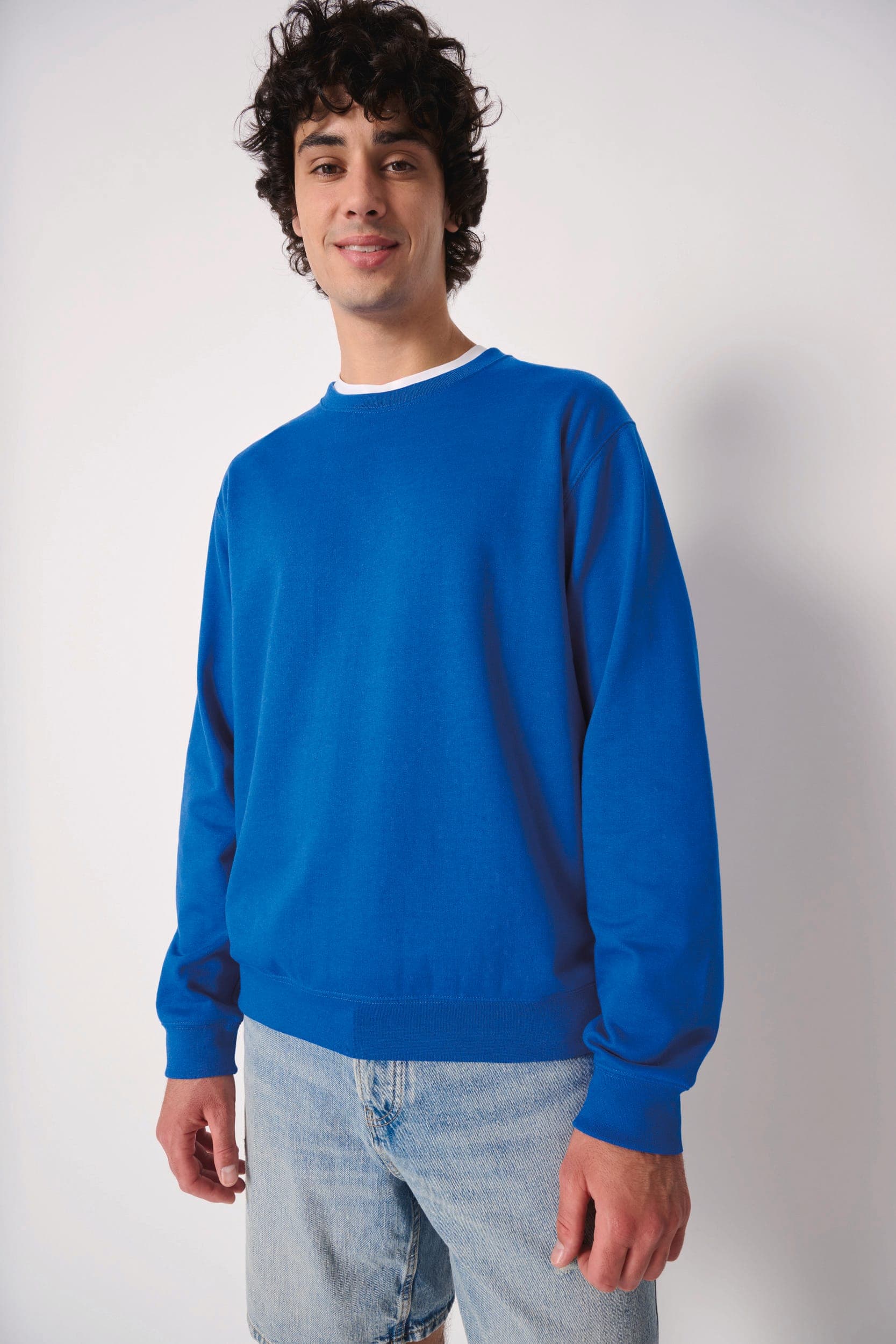 Sweat-shirt col rond unisexe en situation