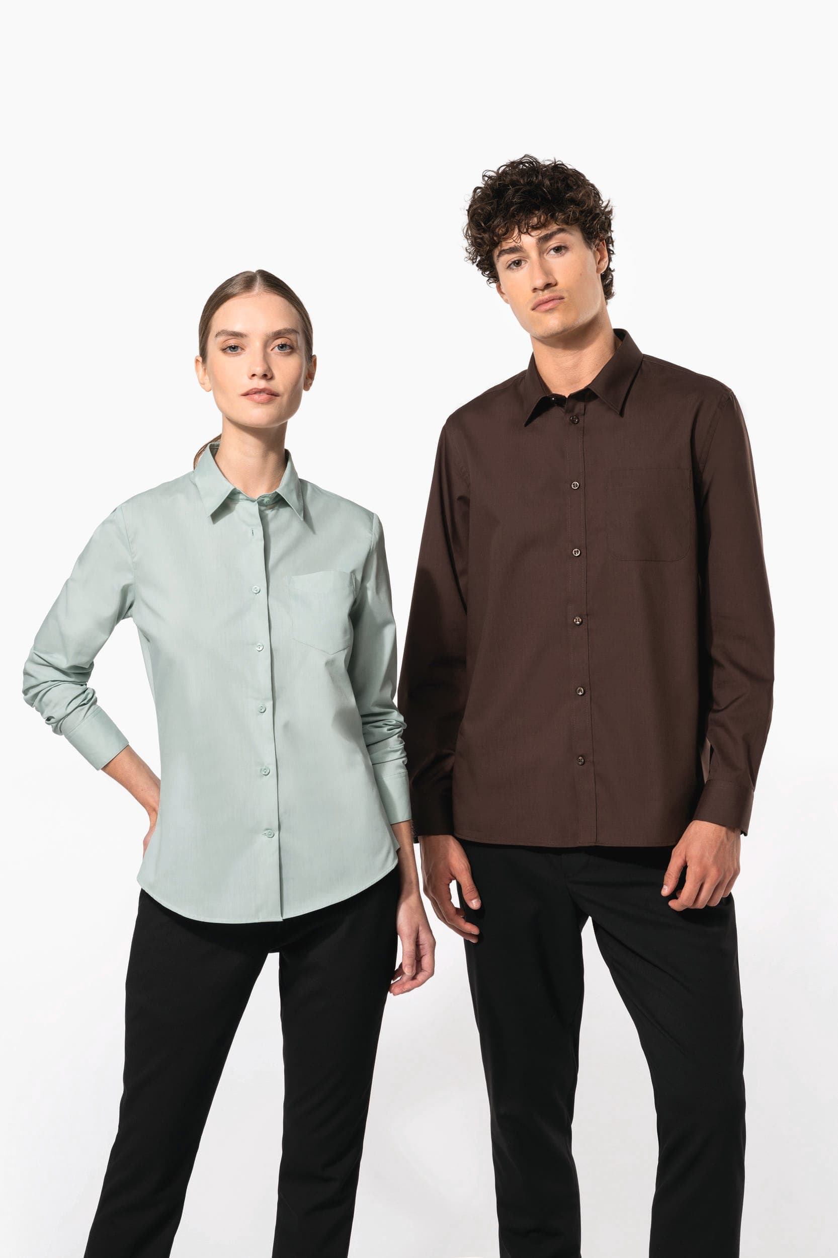 Chemise popeline polycoton entretien facile femme en situation