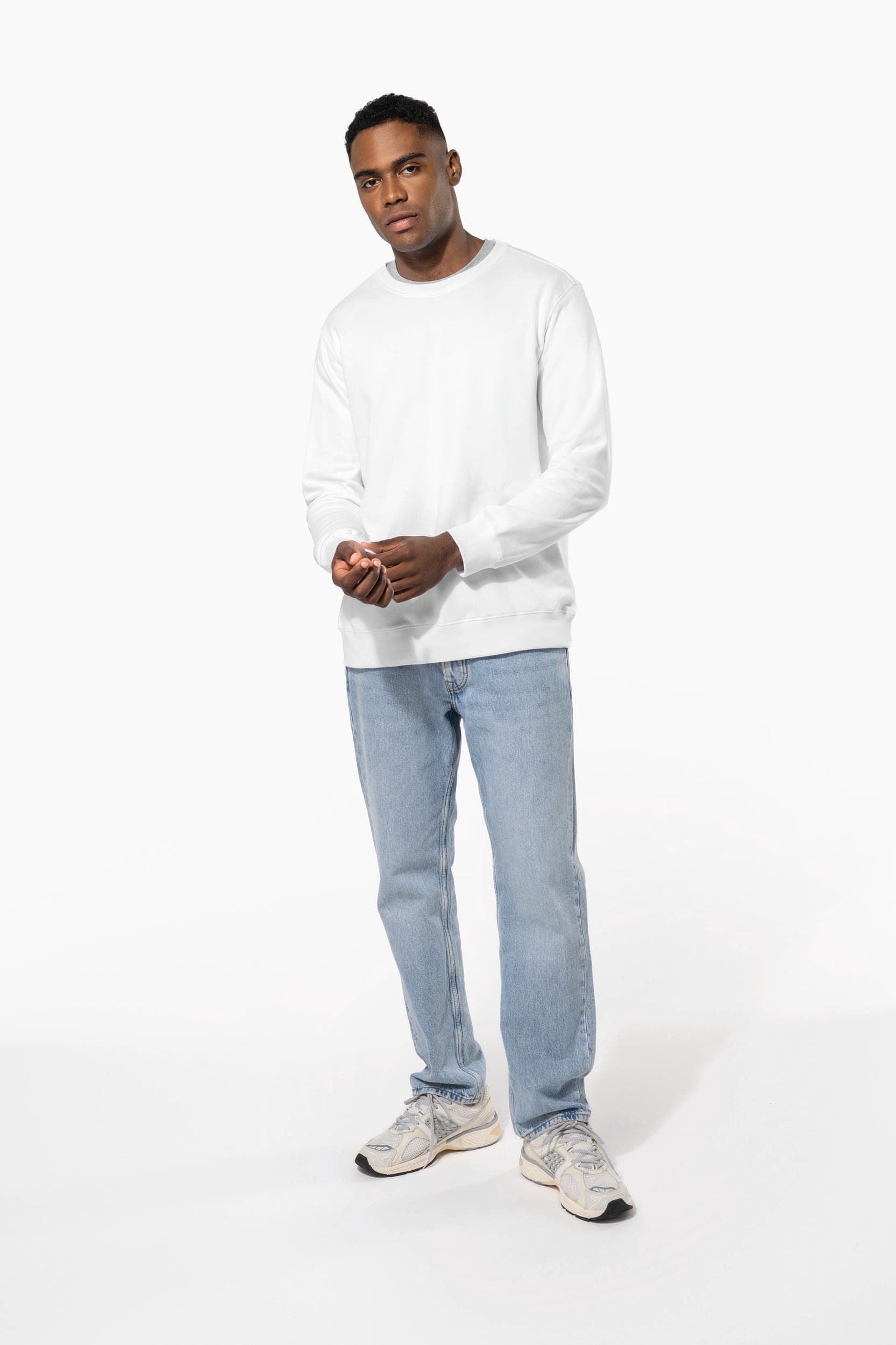 Sweat-shirt col rond 80/20 unisexe en situation