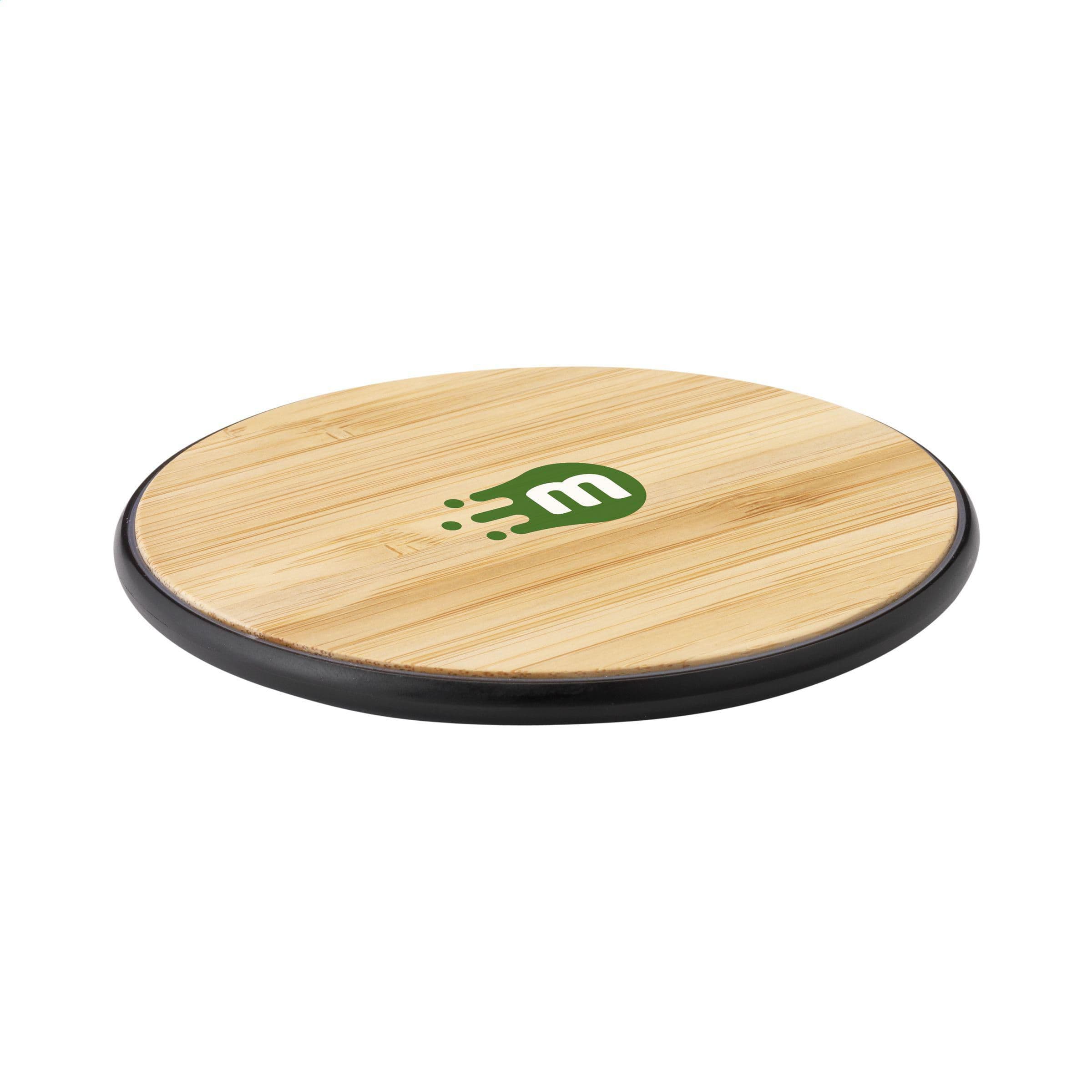 Chargeur sans fil bambou 10W rapide en situation