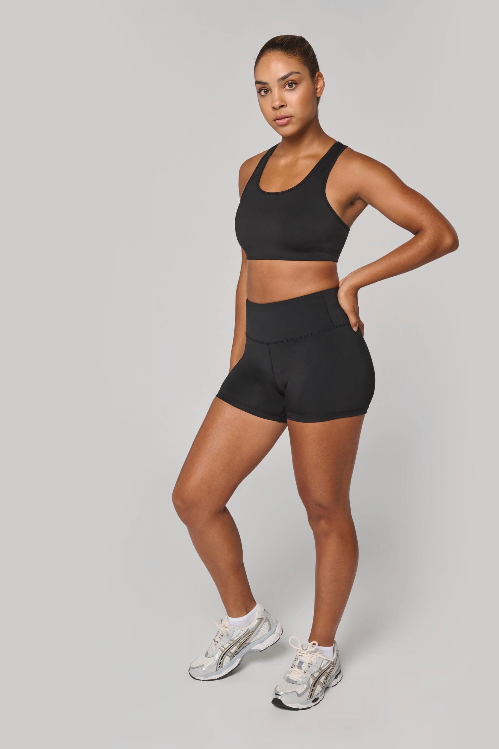 Brassière de sport femme en situation
