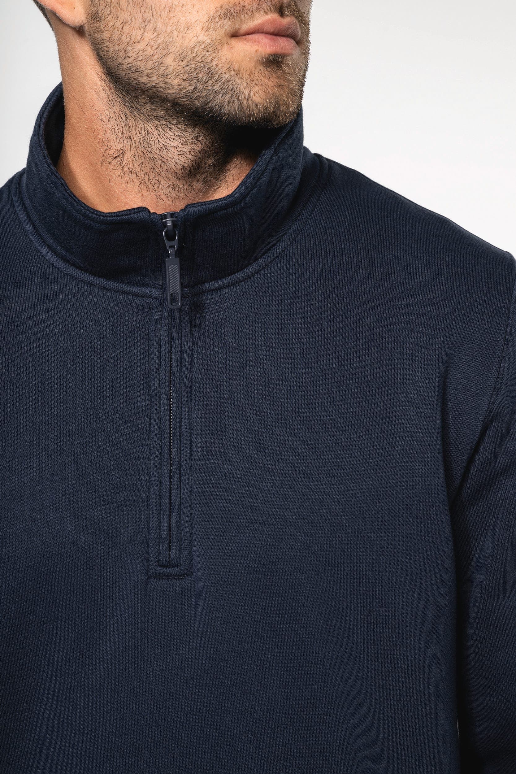 Sweat-shirt col zippé homme en situation