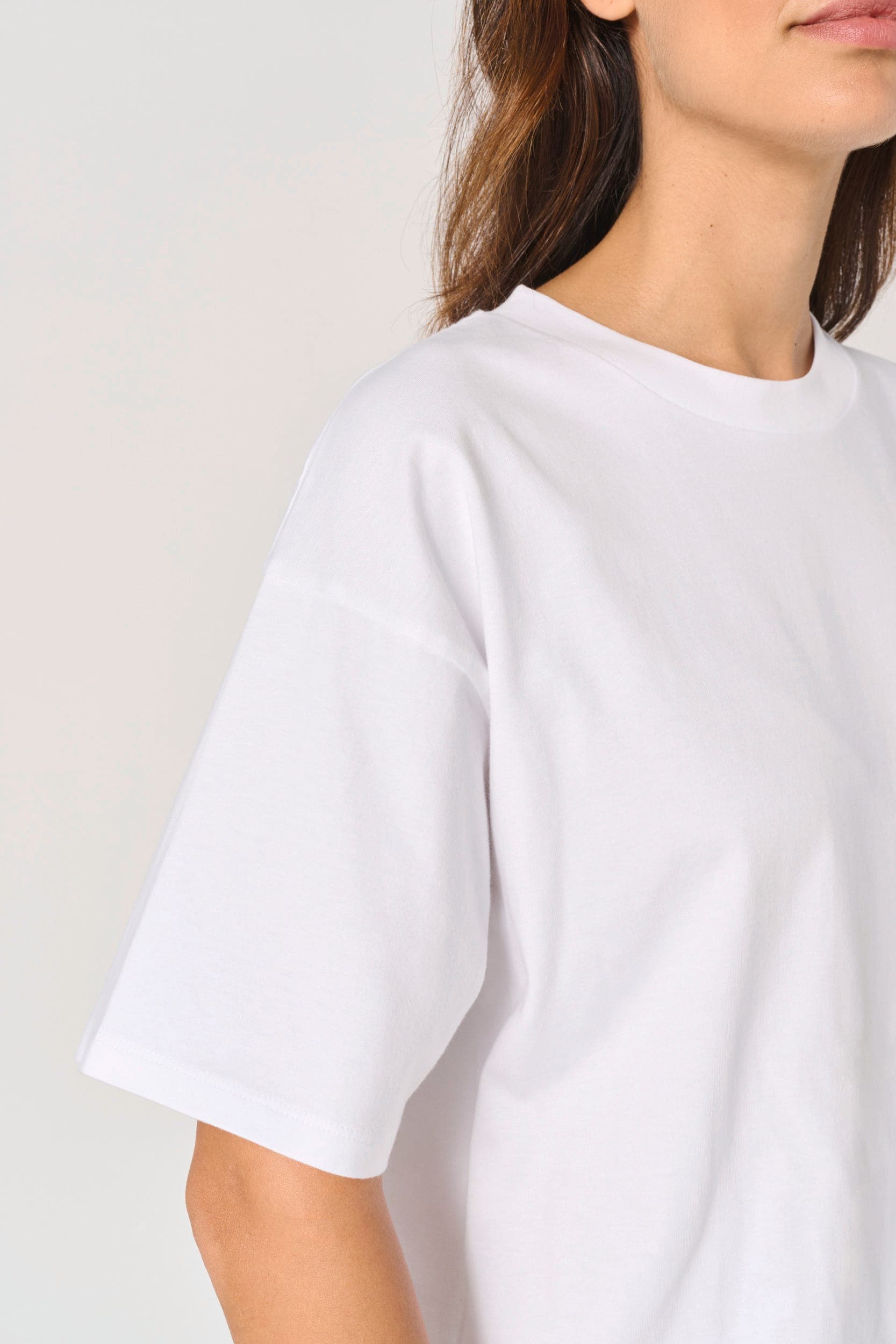 T-shirt oversize unisexe en situation
