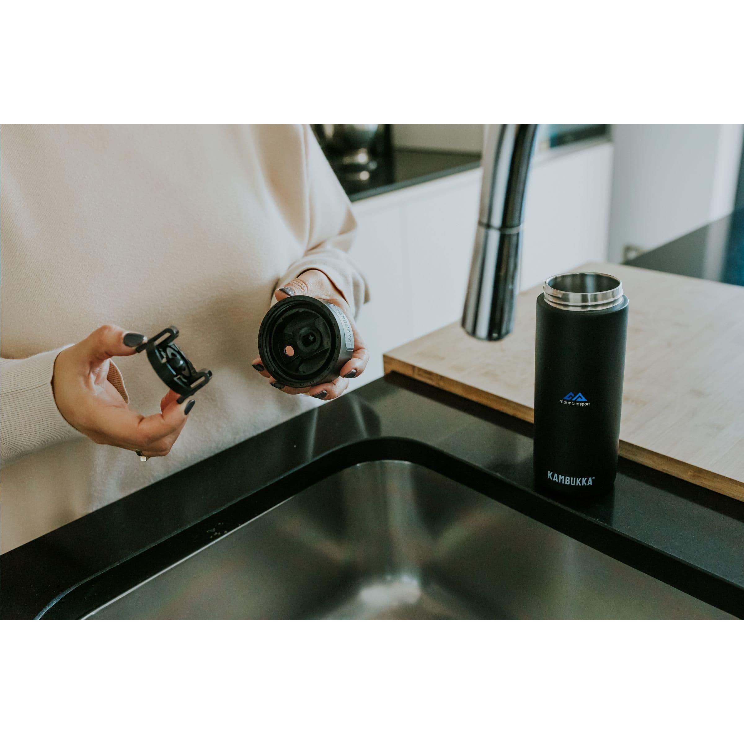 Gobelet thermos Kambukka® Olympus 500 ml en situation
