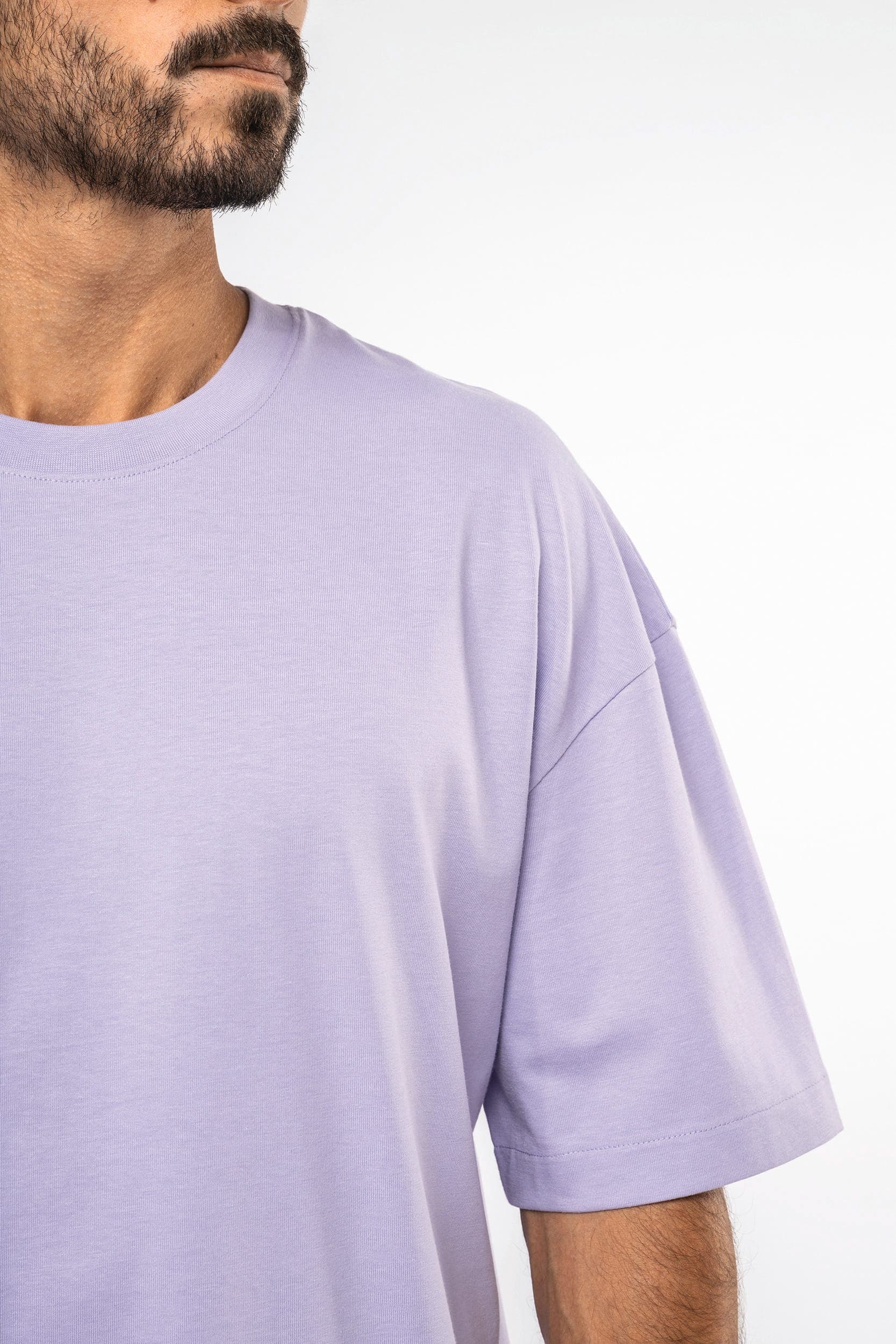 T-shirt unisexe oversize manches courtes en situation