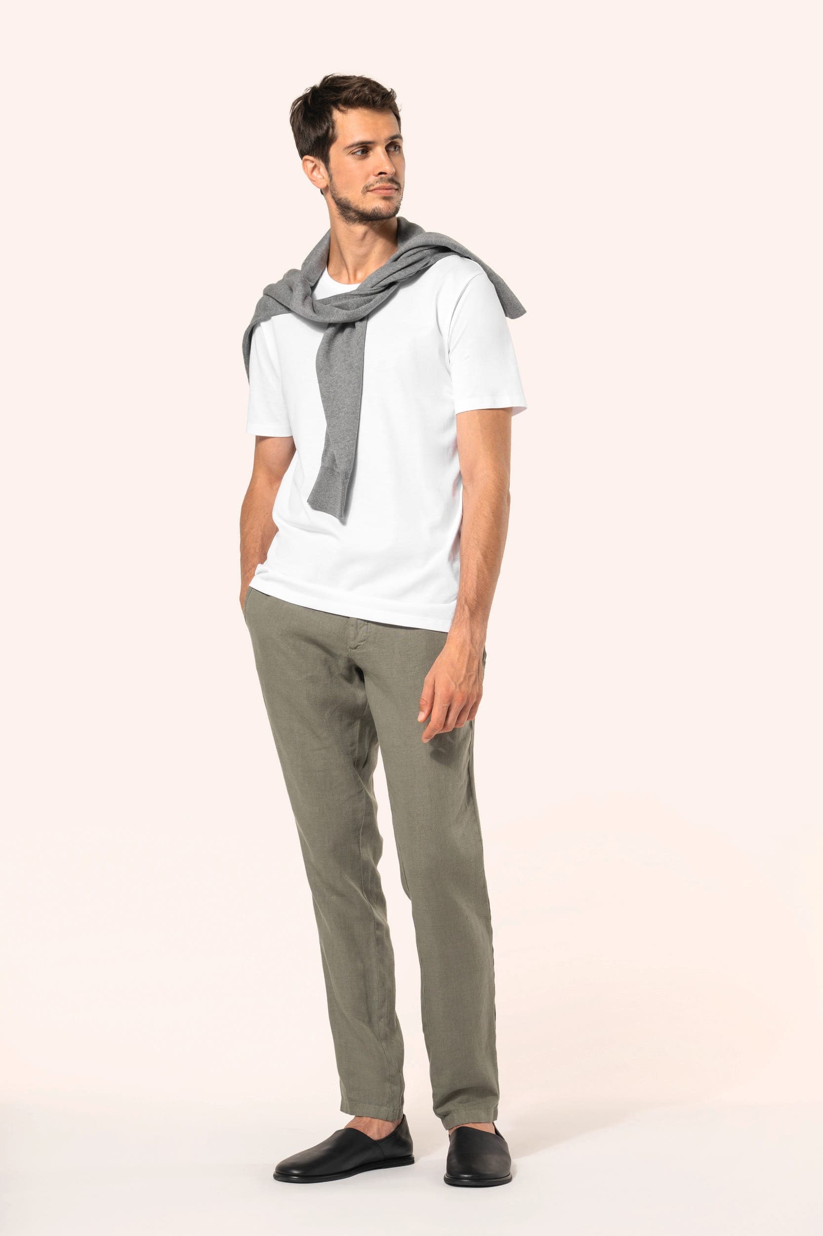 T-shirt Supima® col rond manches courtes homme en situation