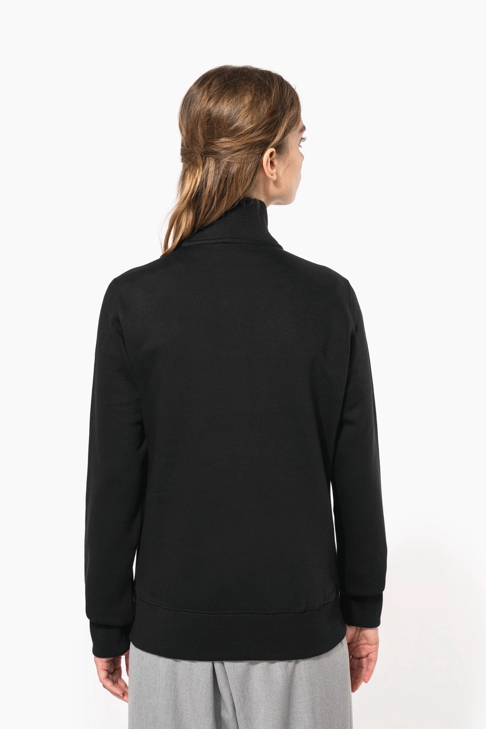 Veste molleton zippée femme en situation