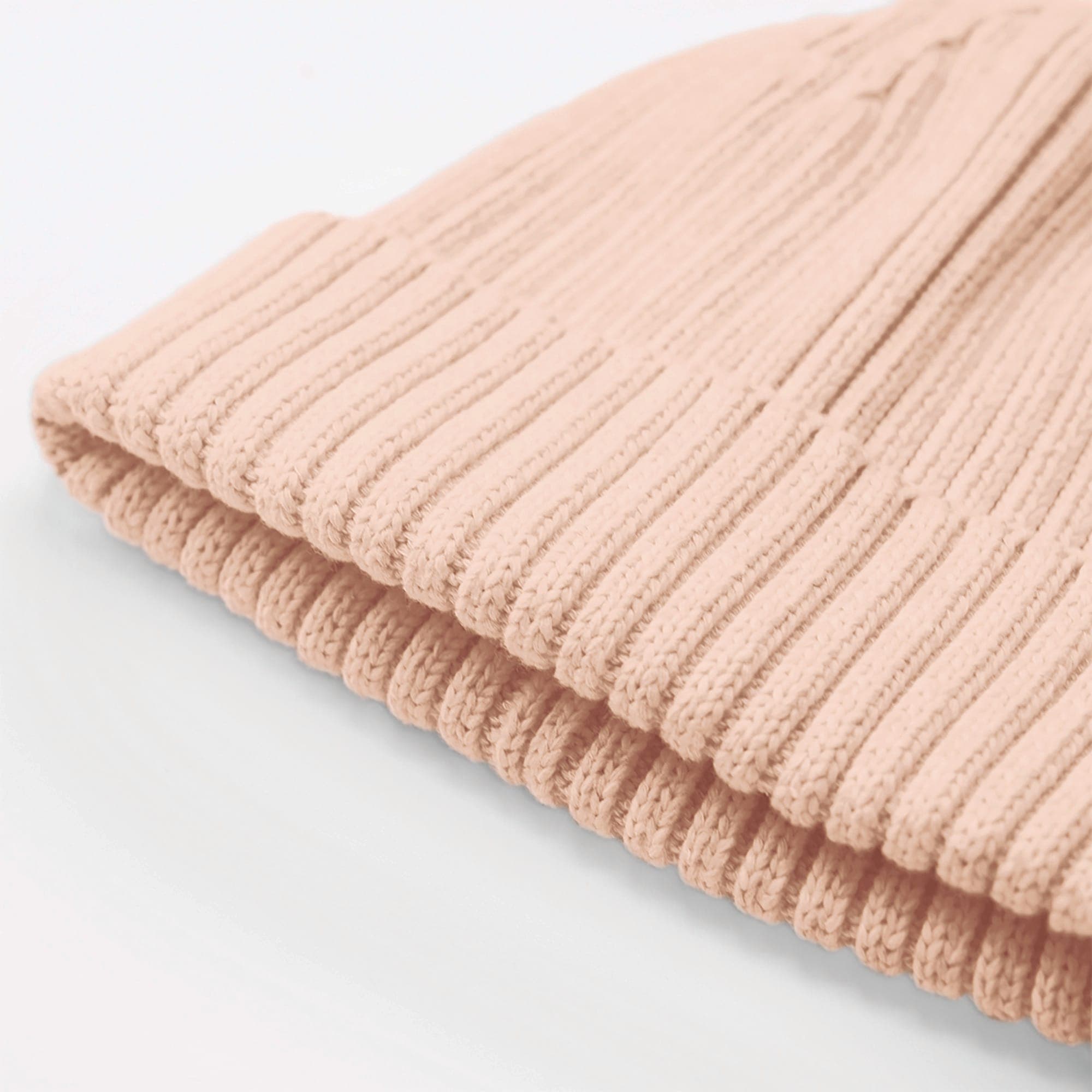 Bonnet enfant en coton biologique en situation