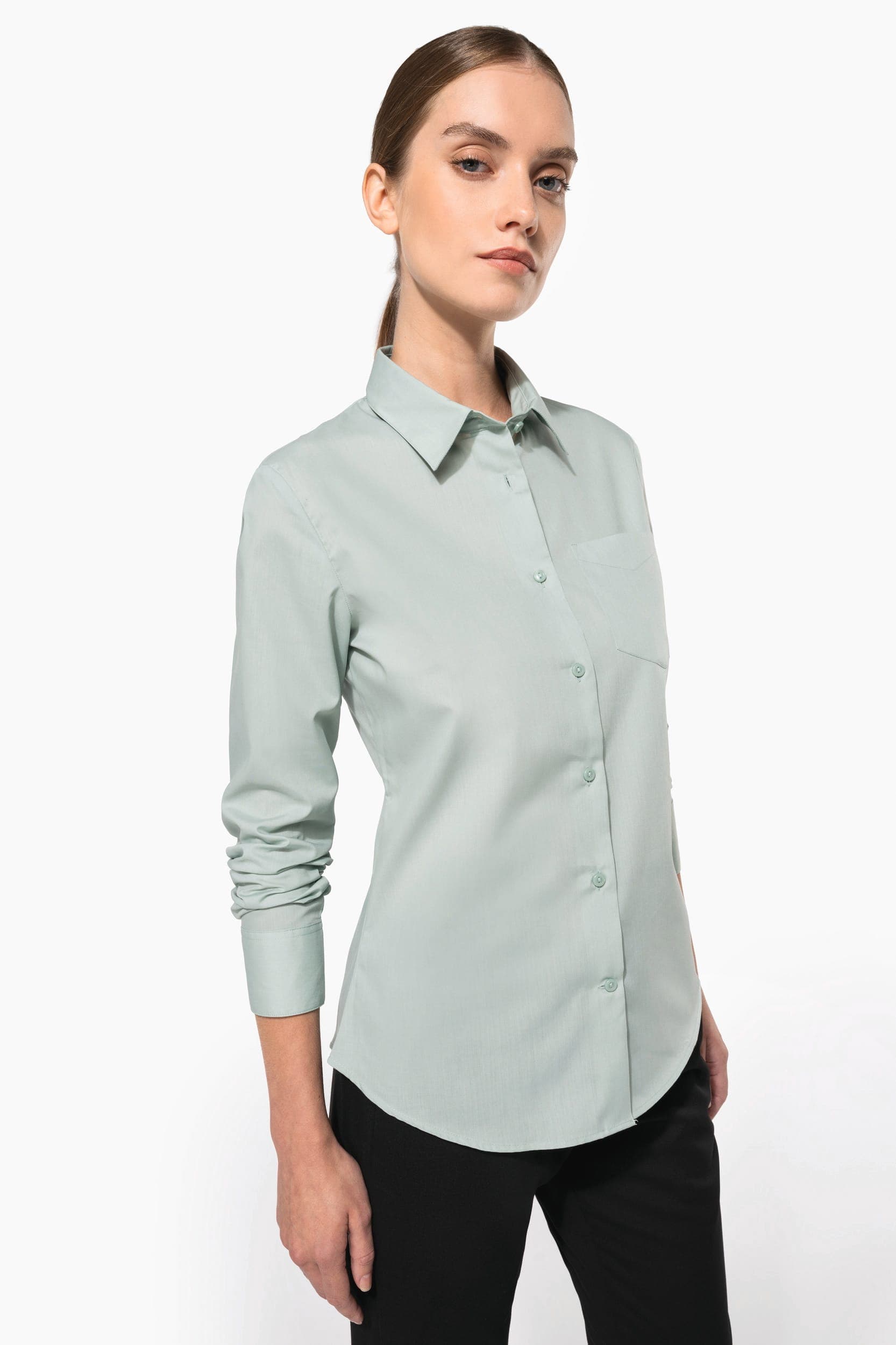 Chemise popeline polycoton entretien facile femme en situation