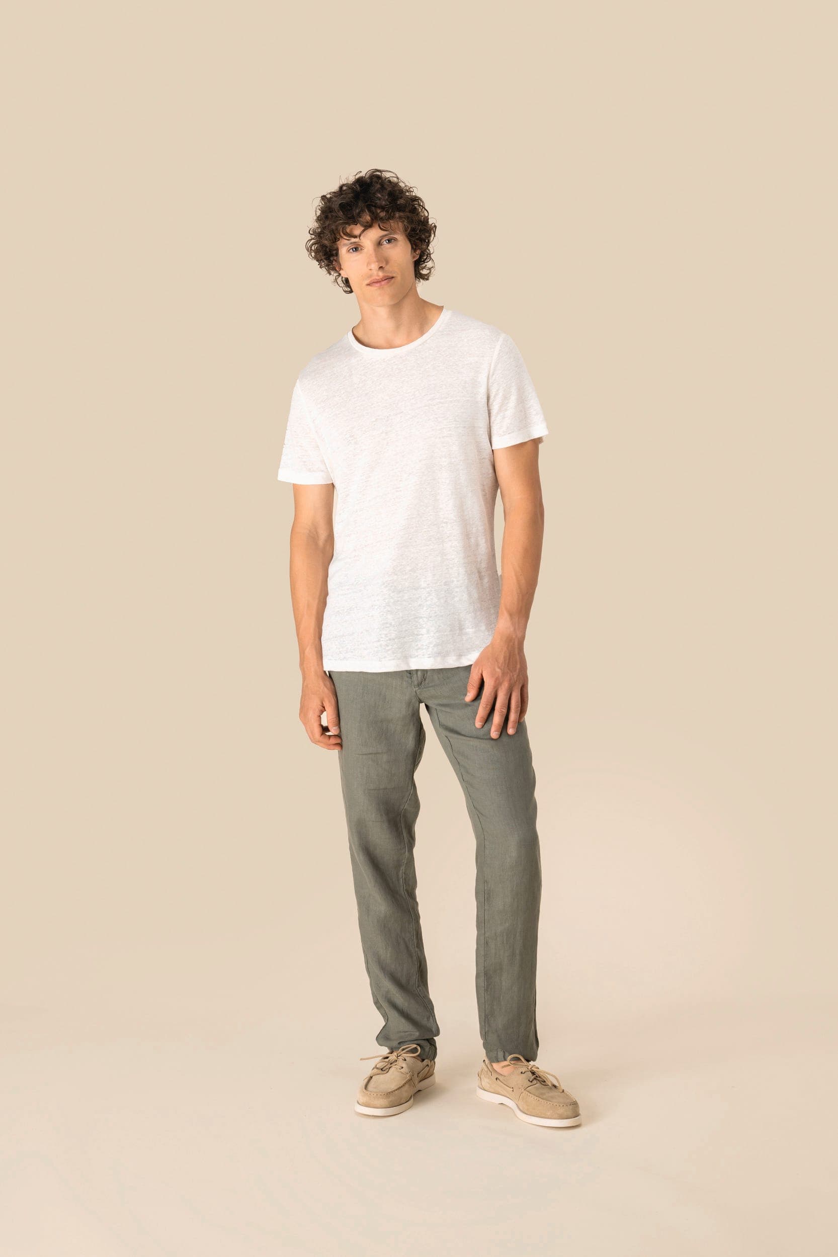 T-shirt en lin homme en situation