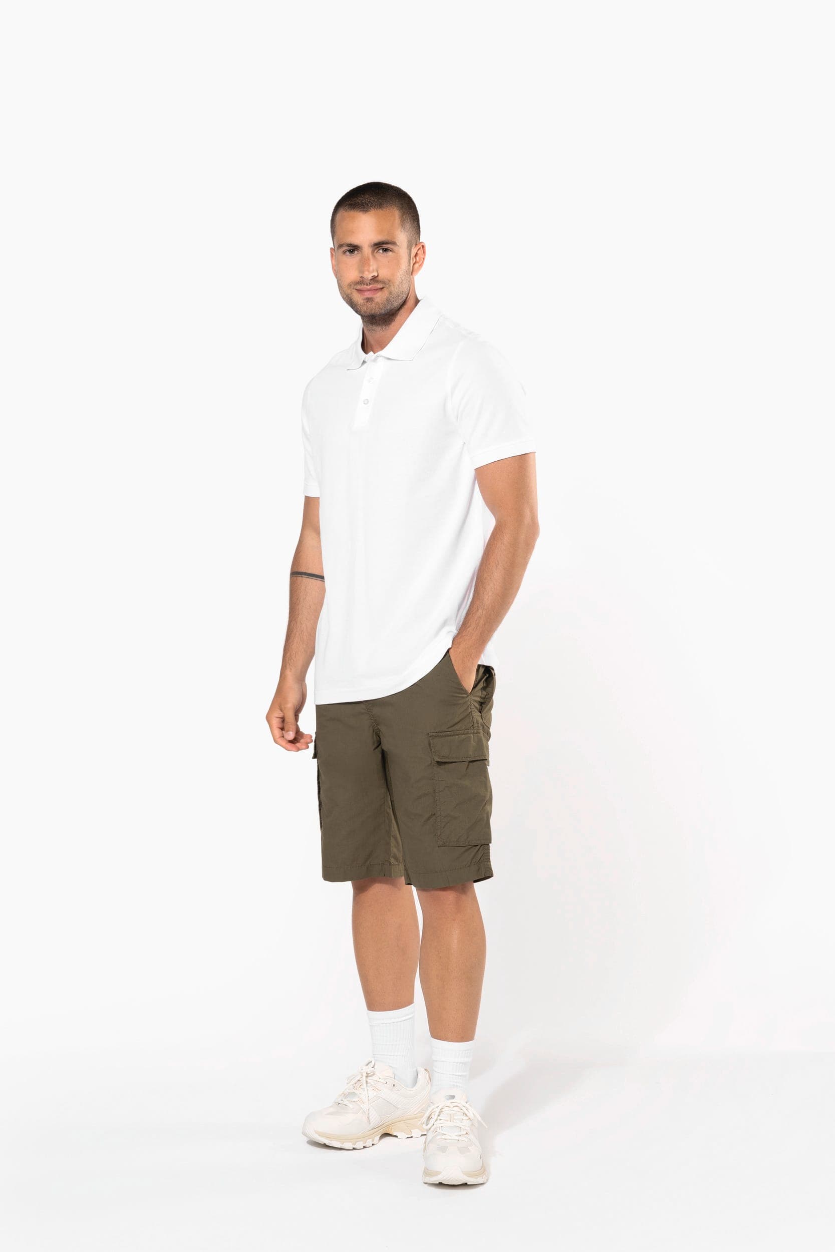 Bermuda léger multipoches homme en situation