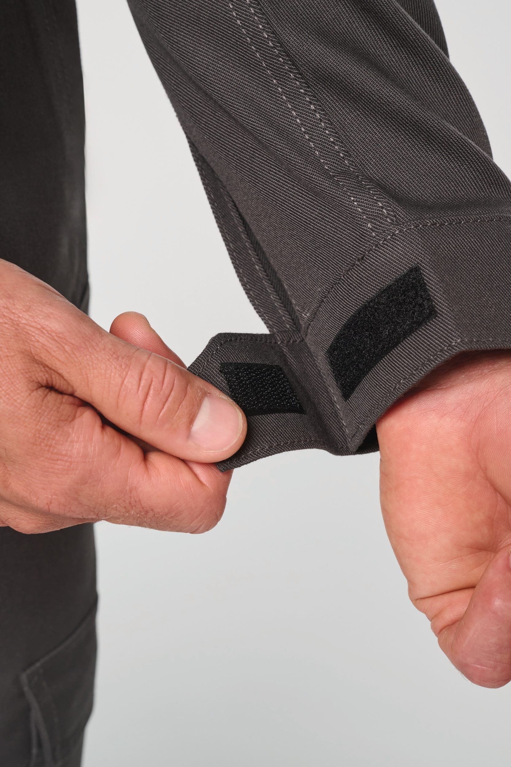 Veste de travail sans métal unisexe en situation