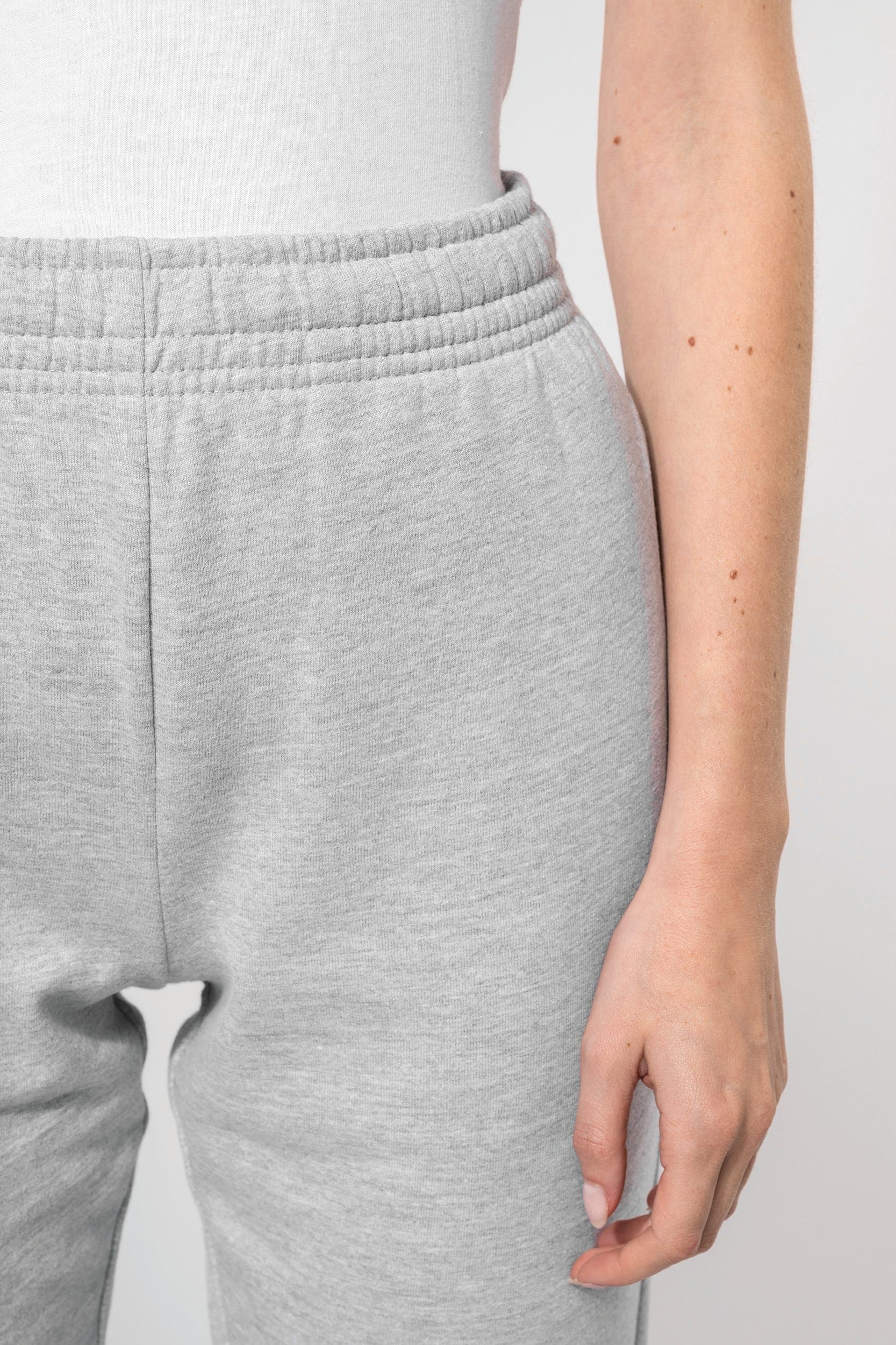 Pantalon molleton unisexe en situation