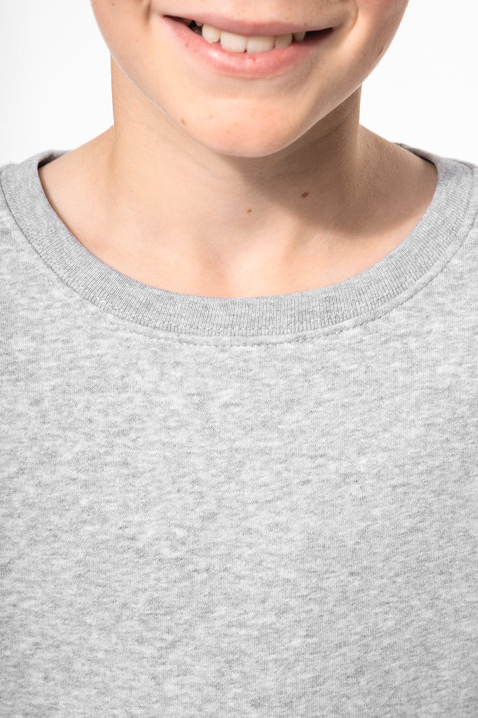 Sweat-shirt col rond enfant en situation