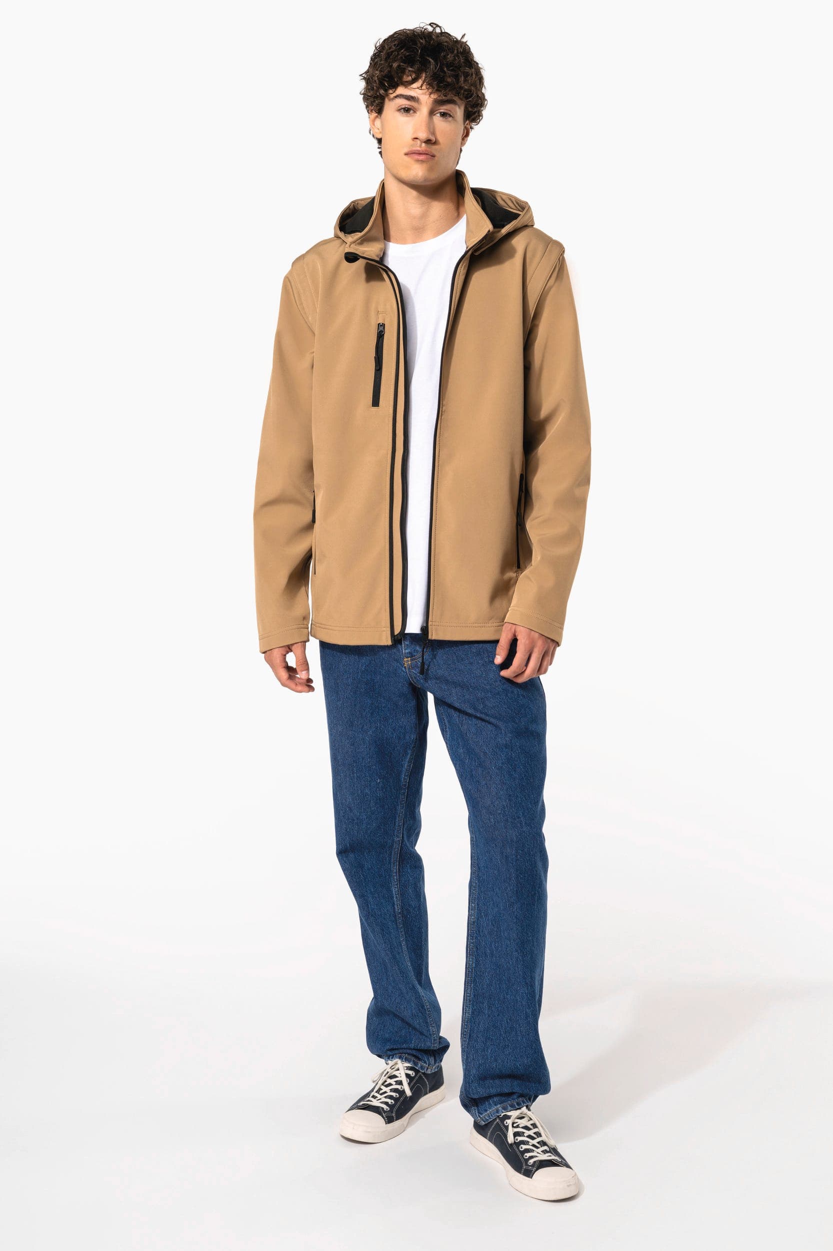 Veste Softshell 3 couches à capuche avec manches amovibles unisexe en situation