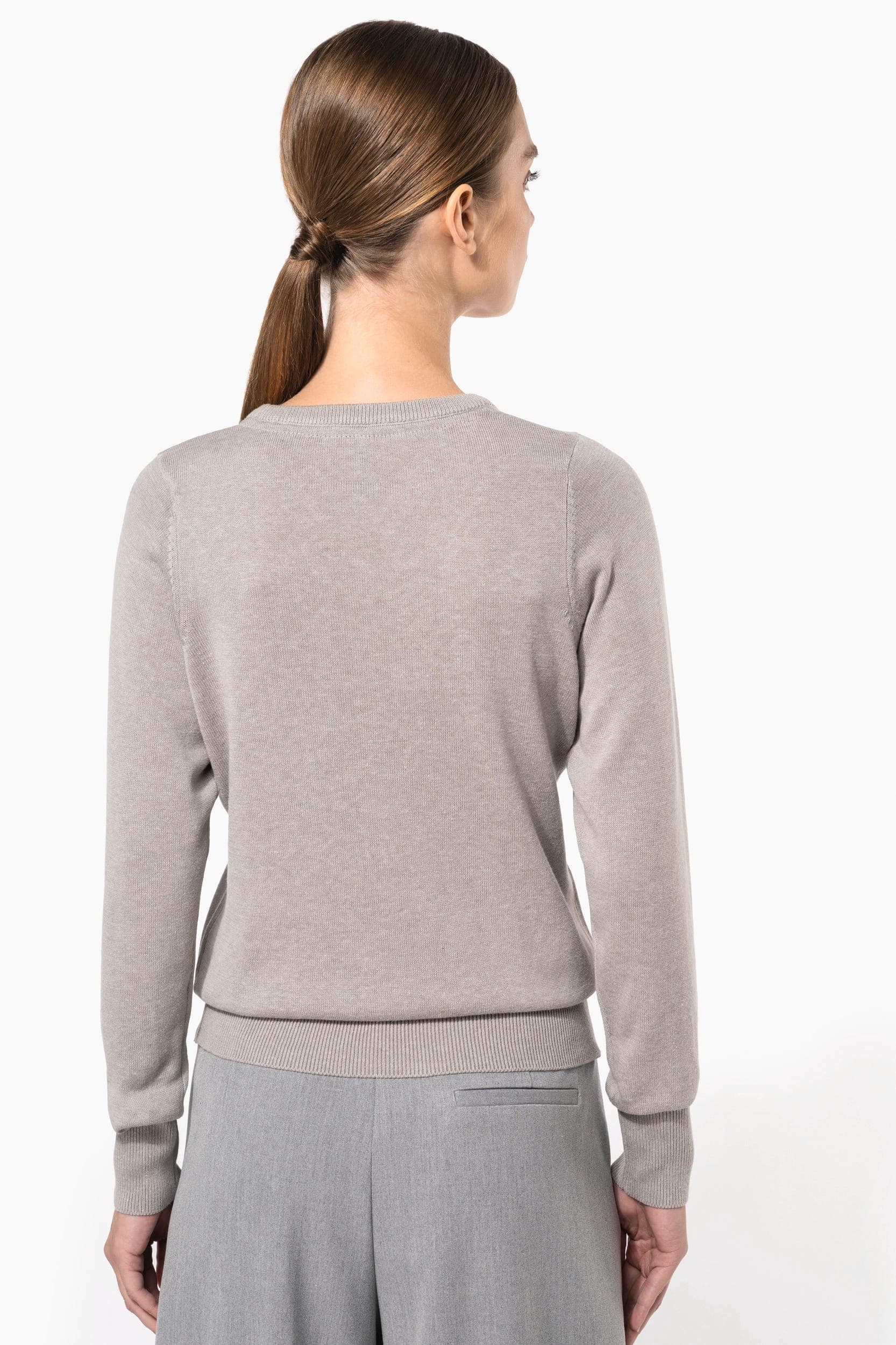 Pull col rond femme en situation