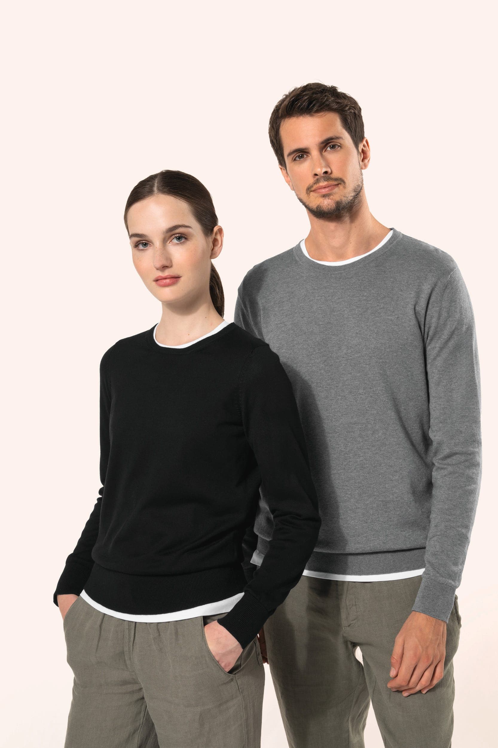 Pull Supima® col rond homme en situation