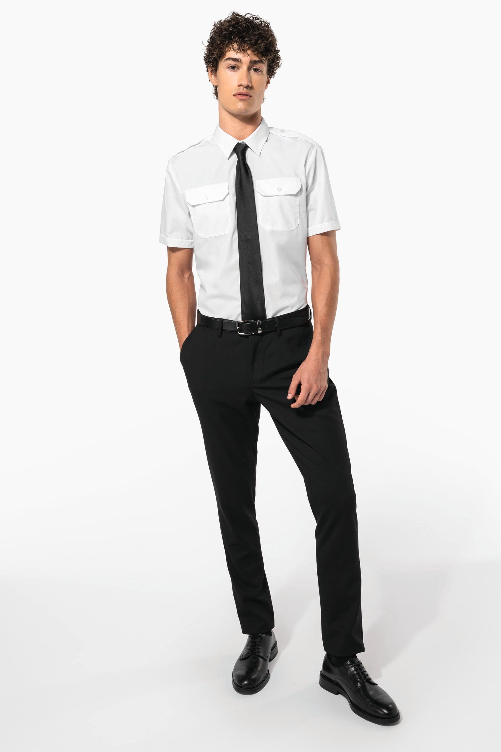 Chemise pilote manches courtes homme en situation