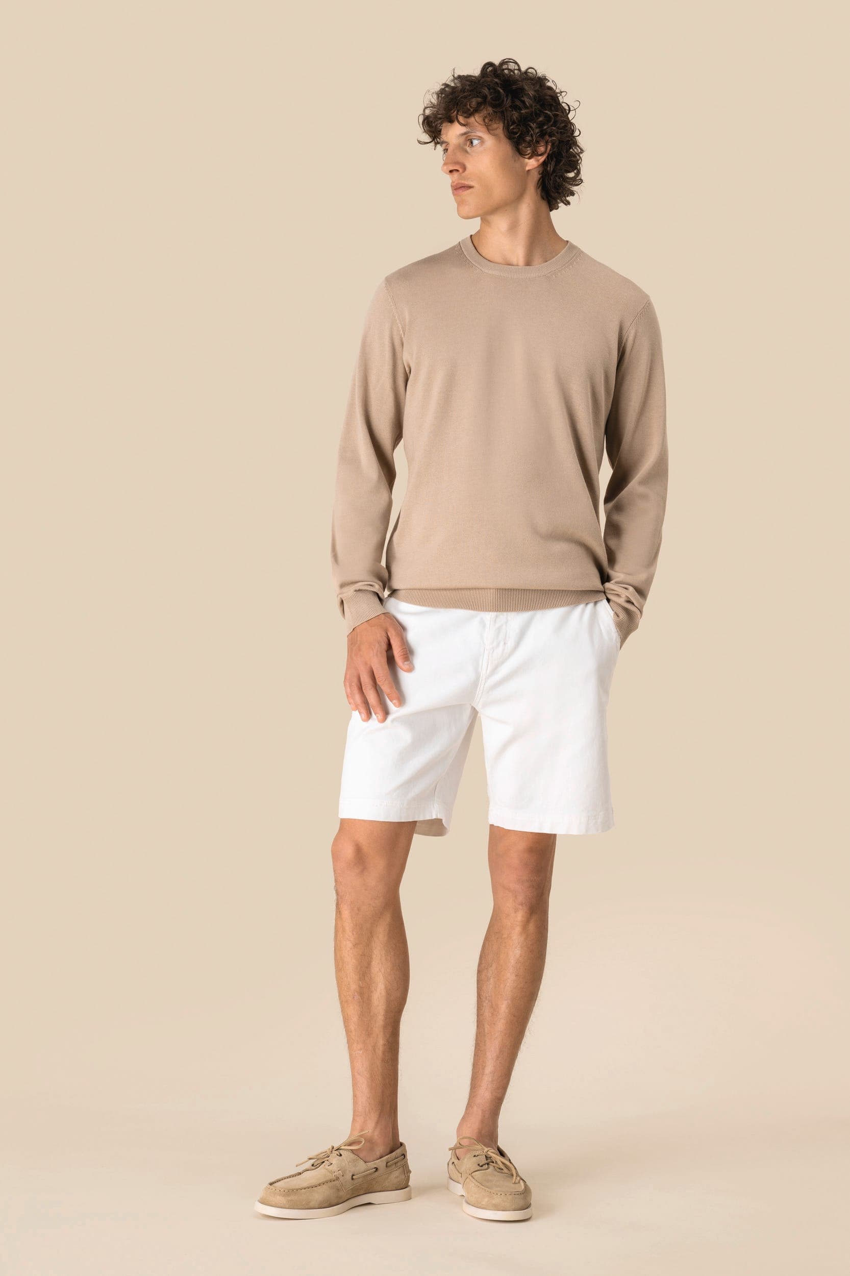 Pull écoresponsable à col rond homme en situation