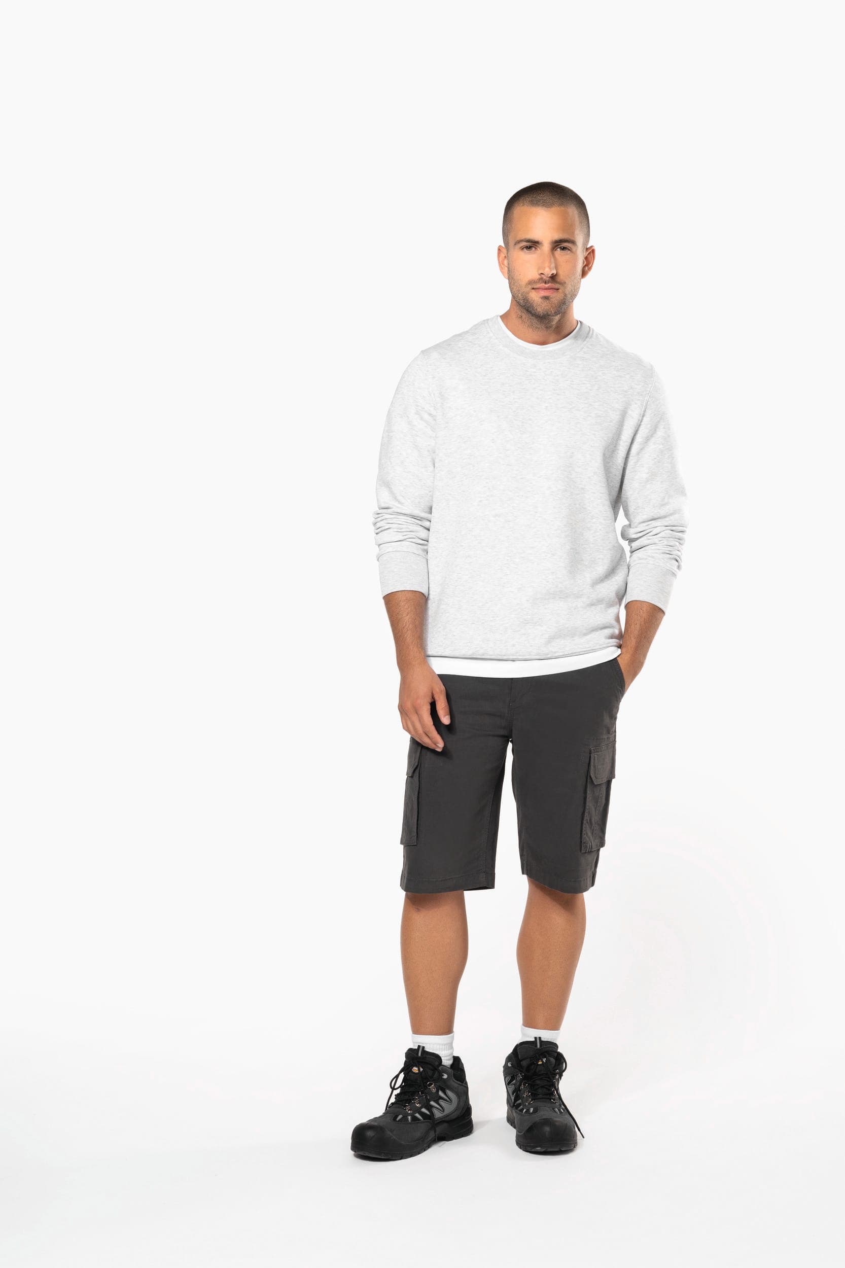 Bermuda multipoches homme en situation