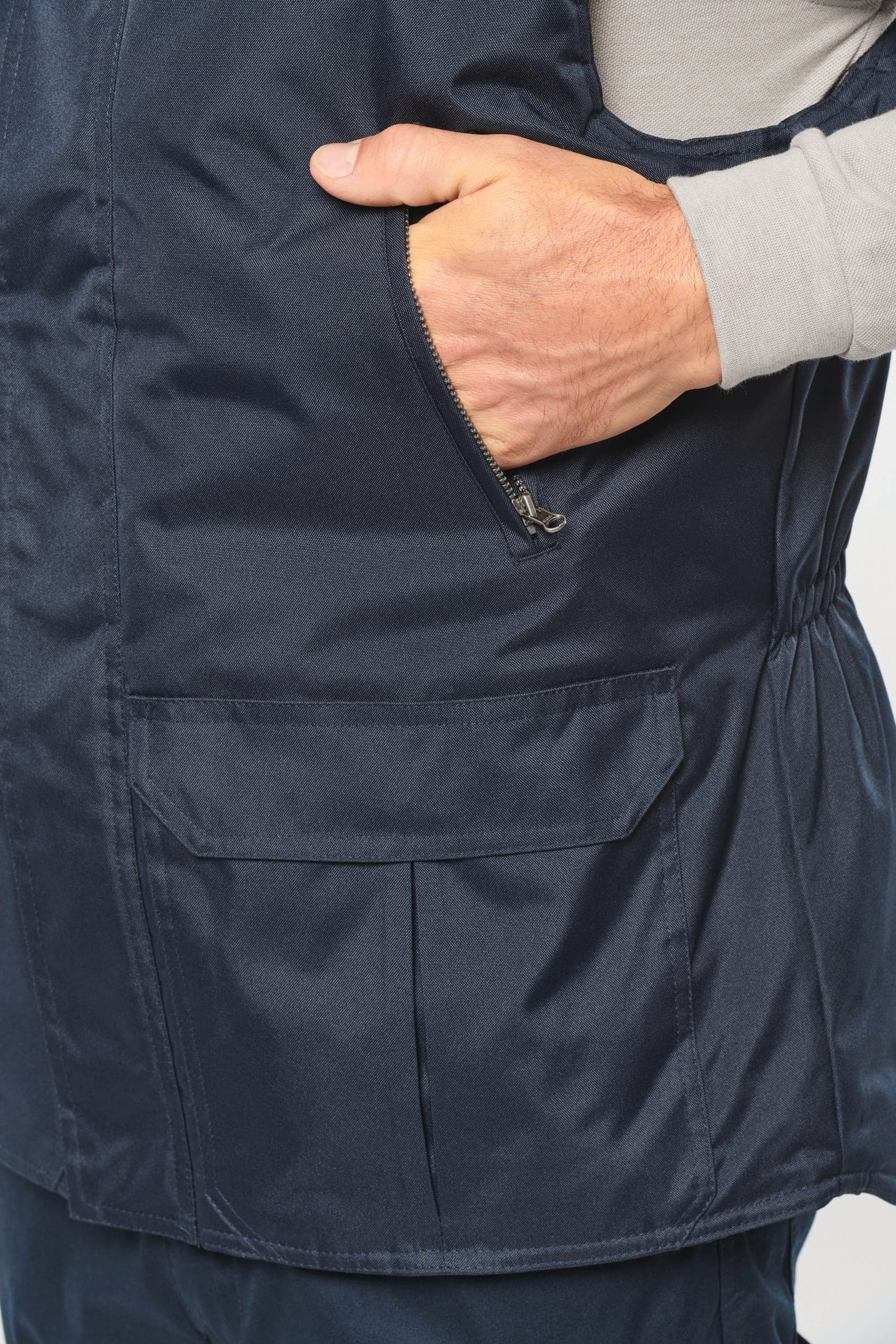Worker > bodywarmer homme en situation