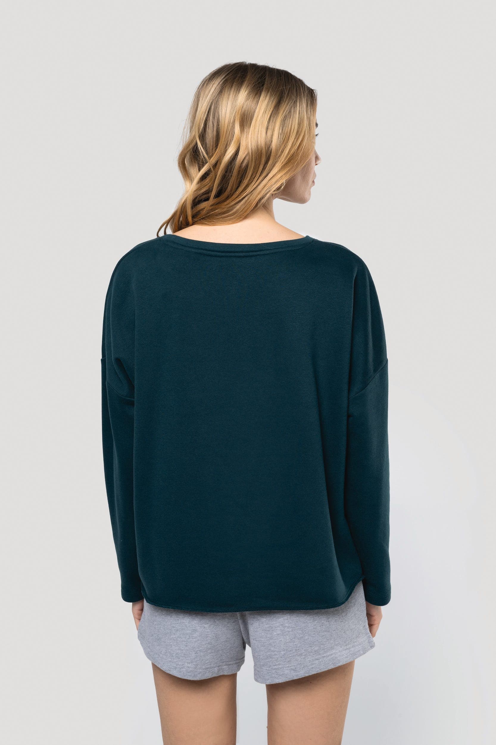Sweat-shirt femme "Loose" en situation