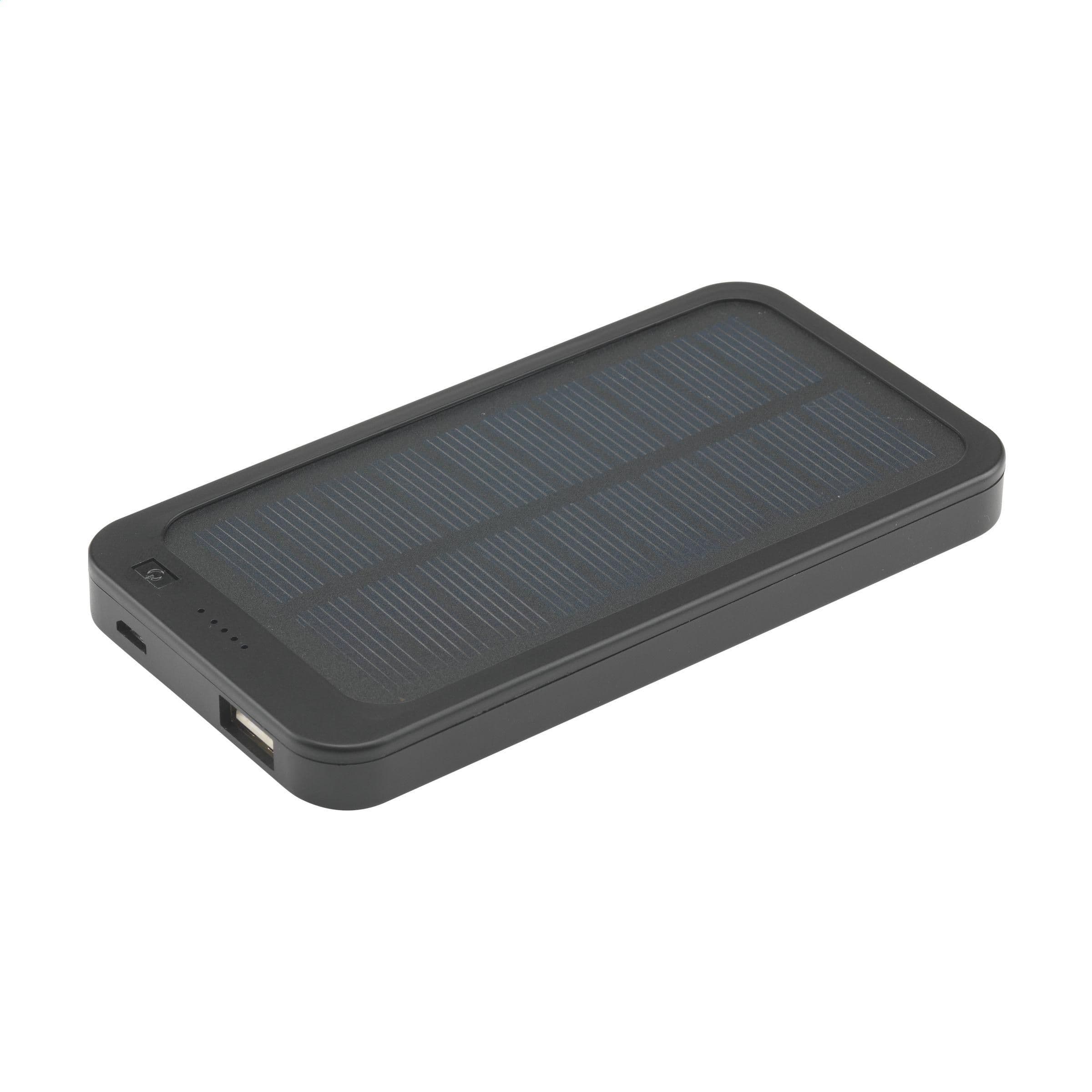 Batterie externe Solar RCS Powerbank 4000 en situation