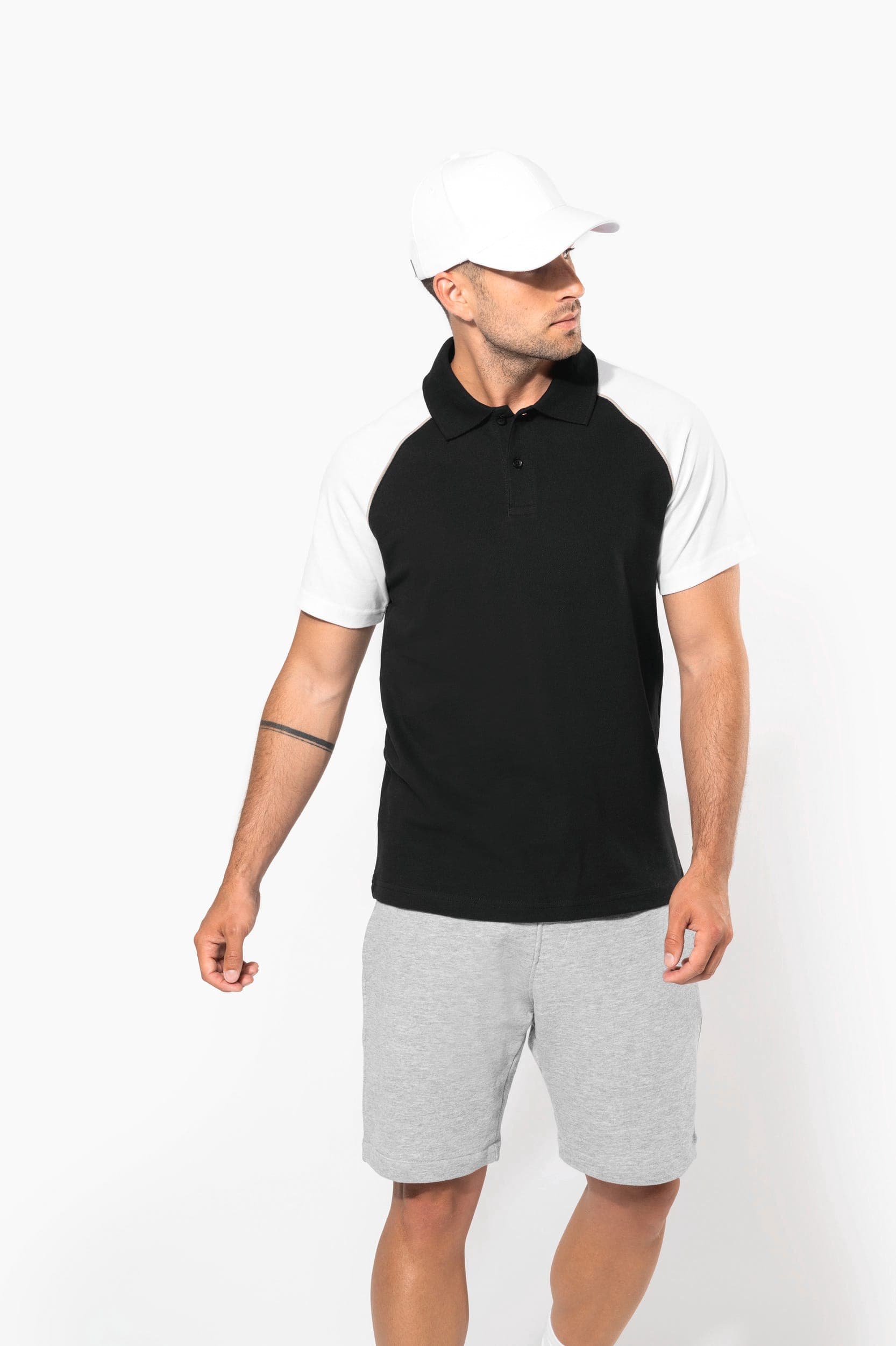 Polo baseball manches courtes en situation