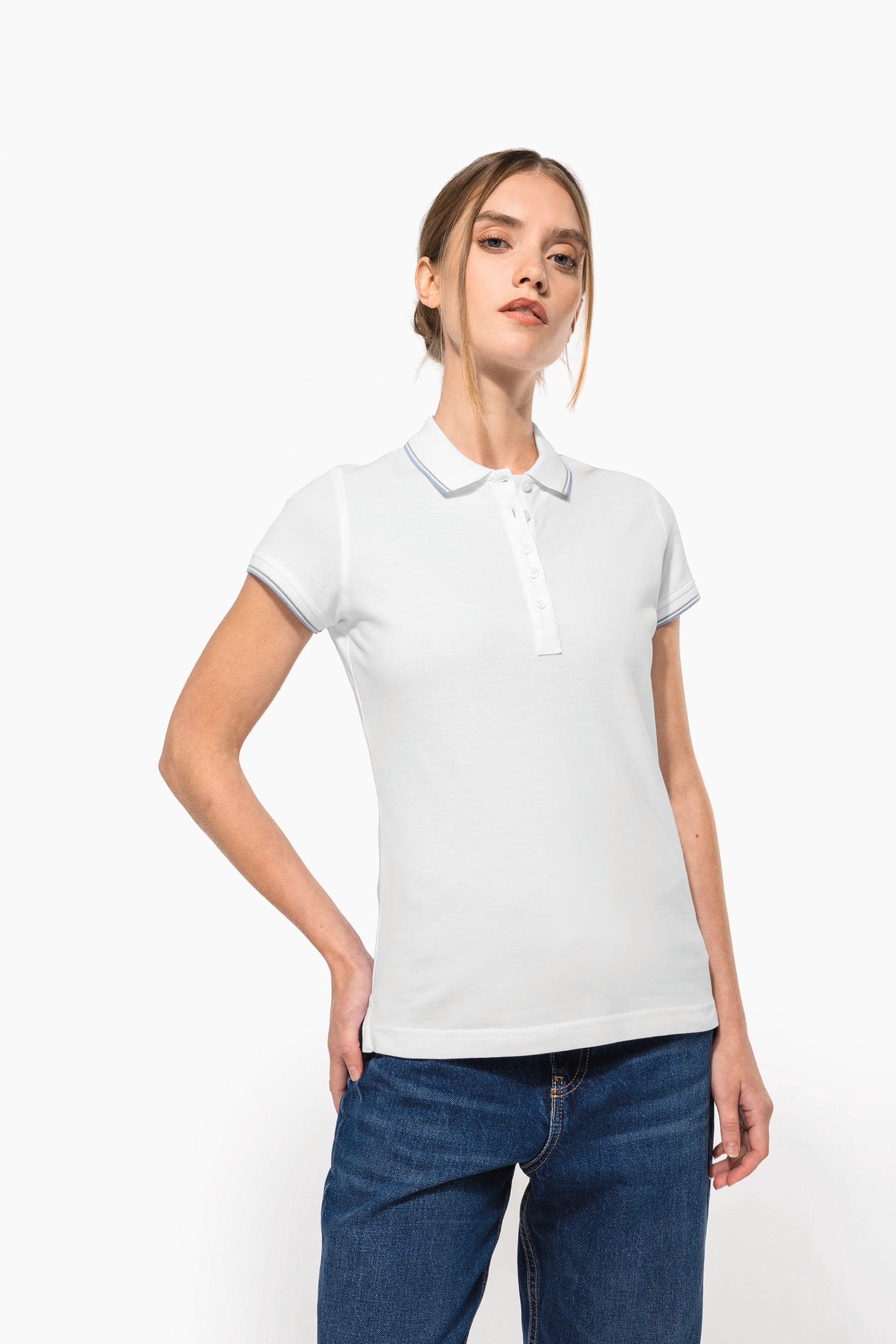 Polo manches courtes femme en situation