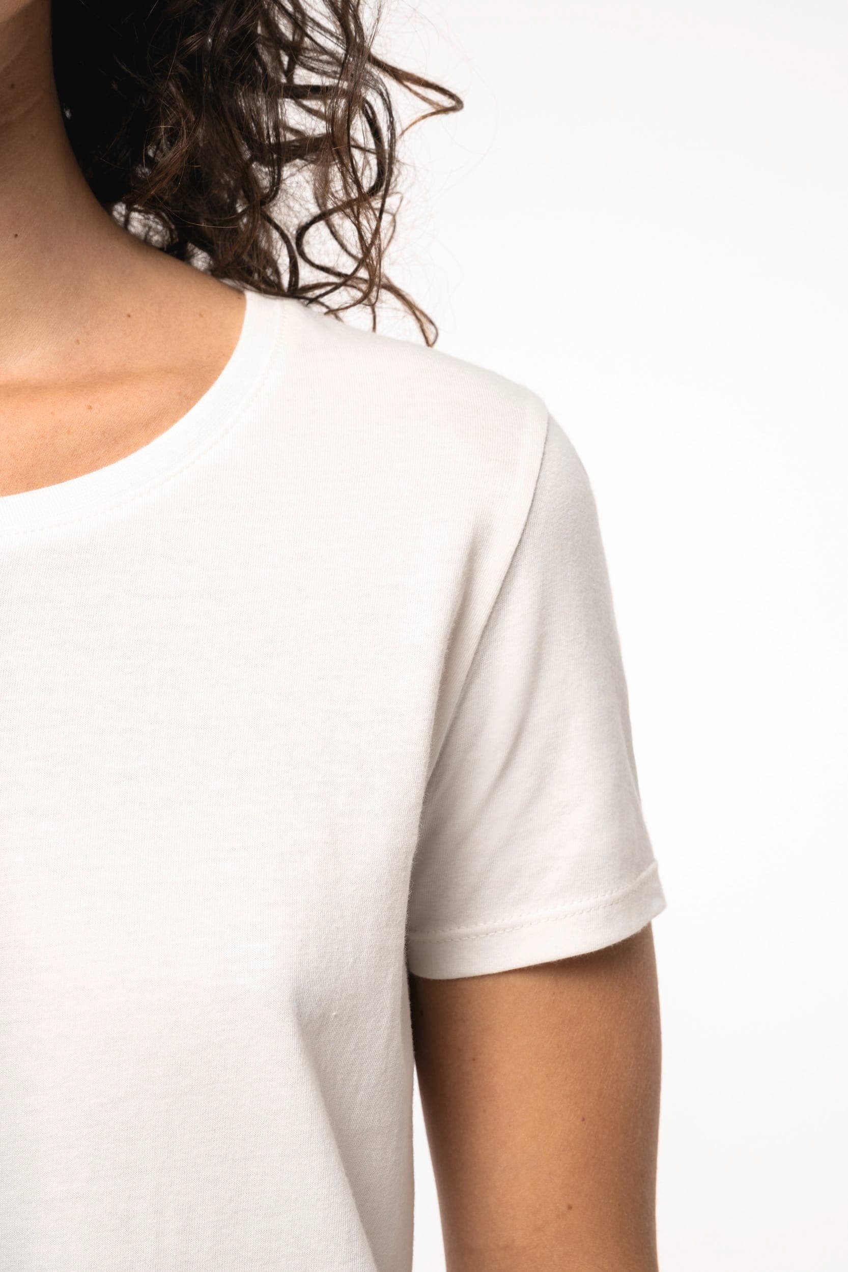 T-shirt Bio190 femme en situation