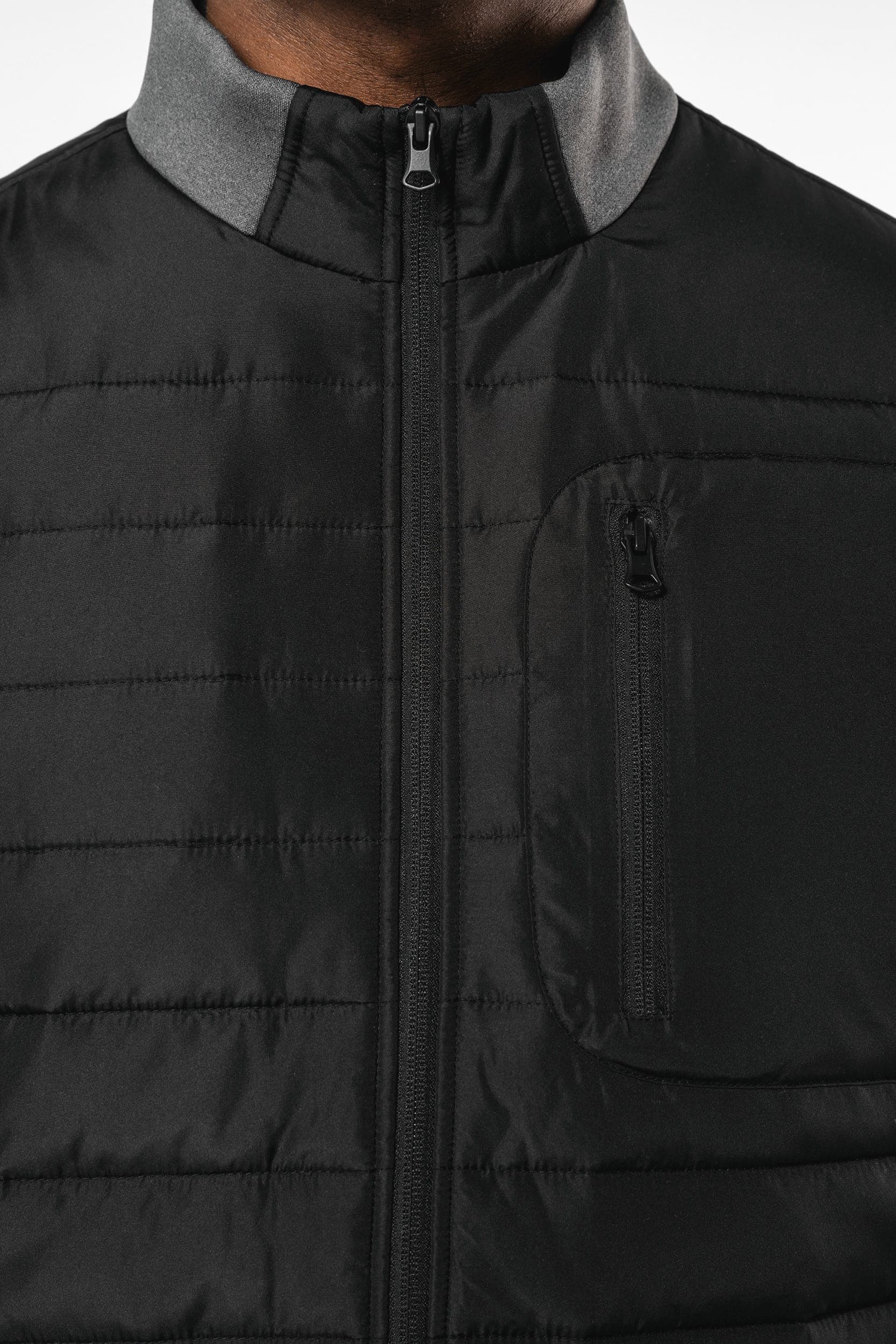 Veste bi-matière homme en situation