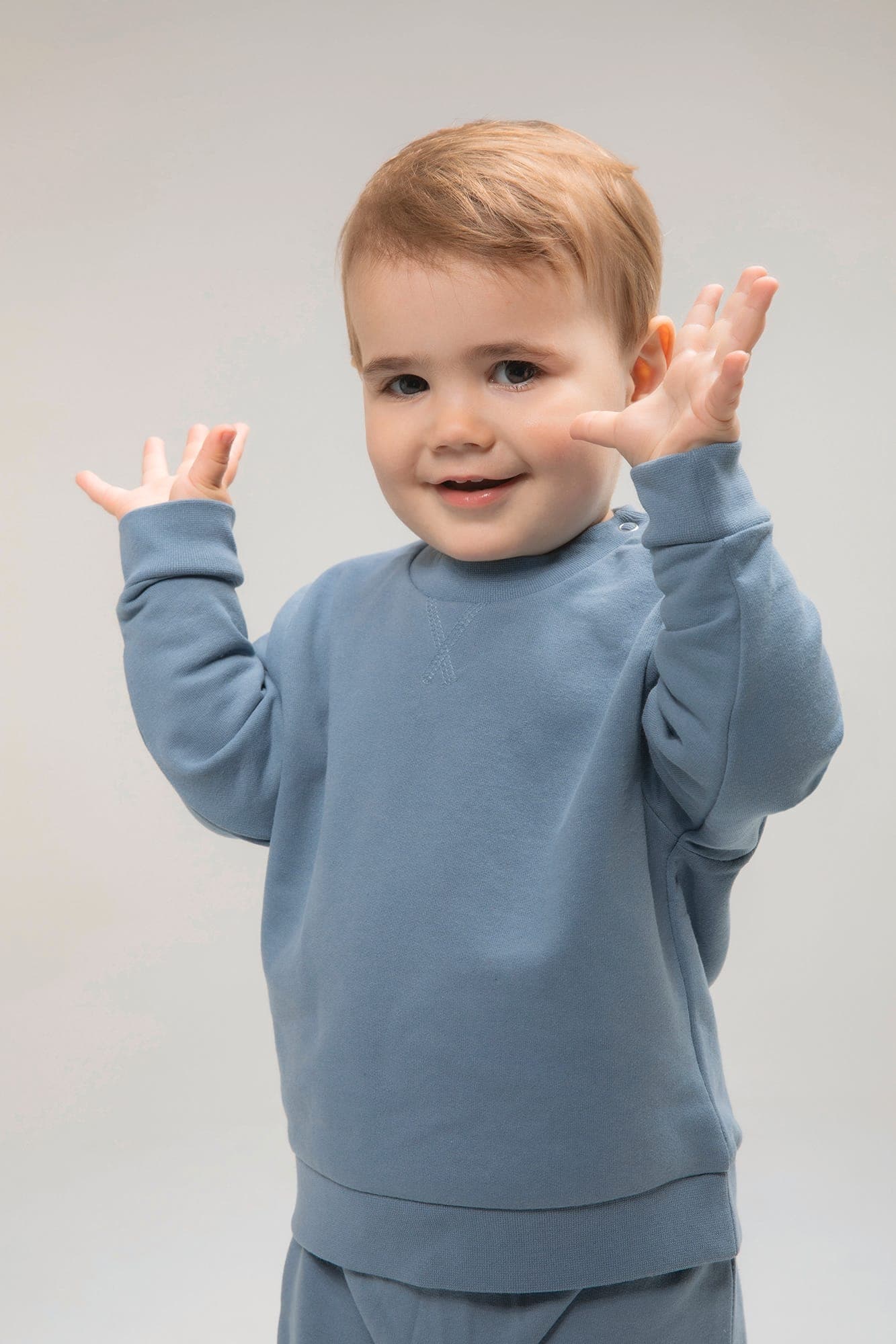 Sweat-shirt écoresponsable enfant en situation