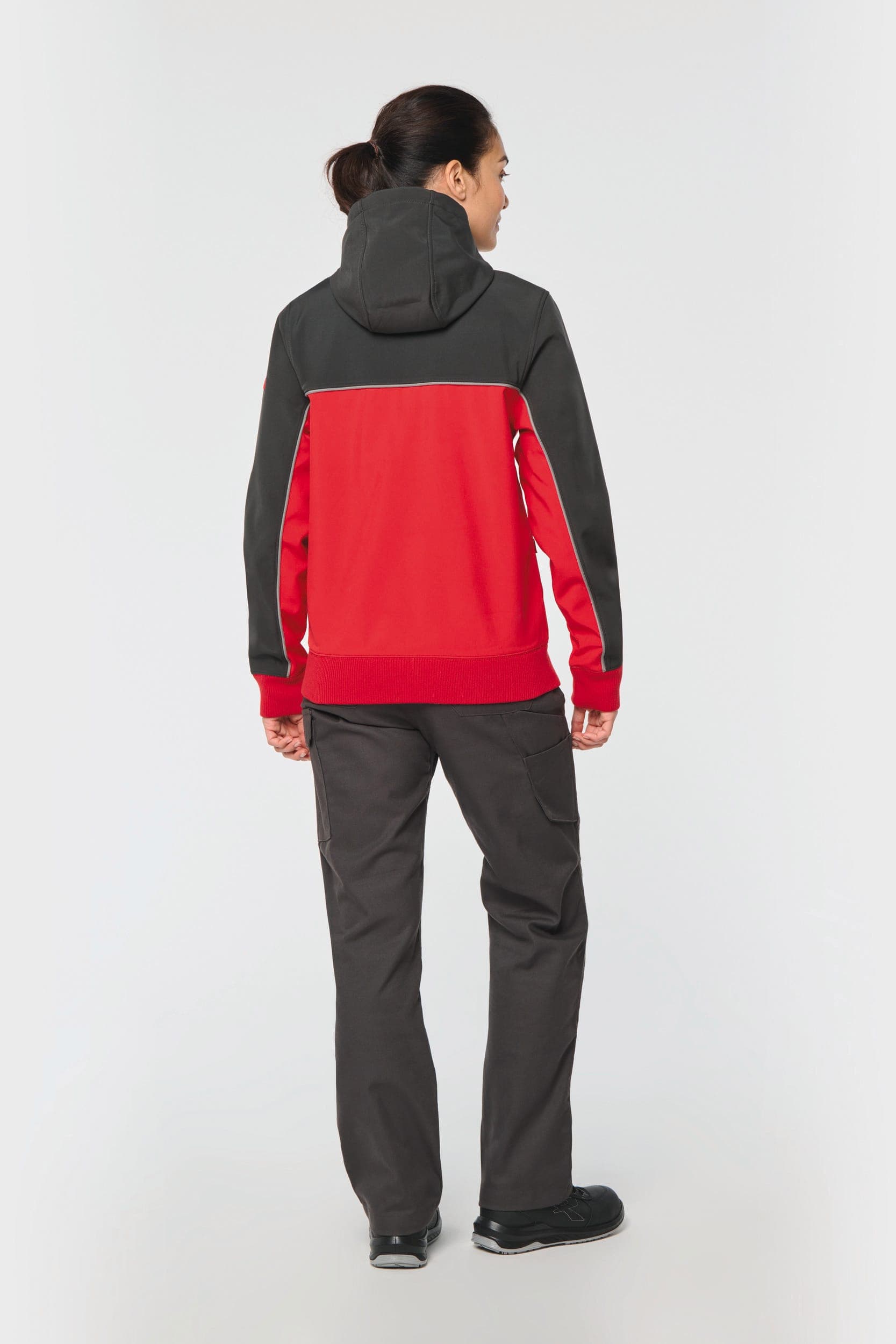 Veste softshell 3 couches BIONIC-FINISH® ECO unisexe en situation