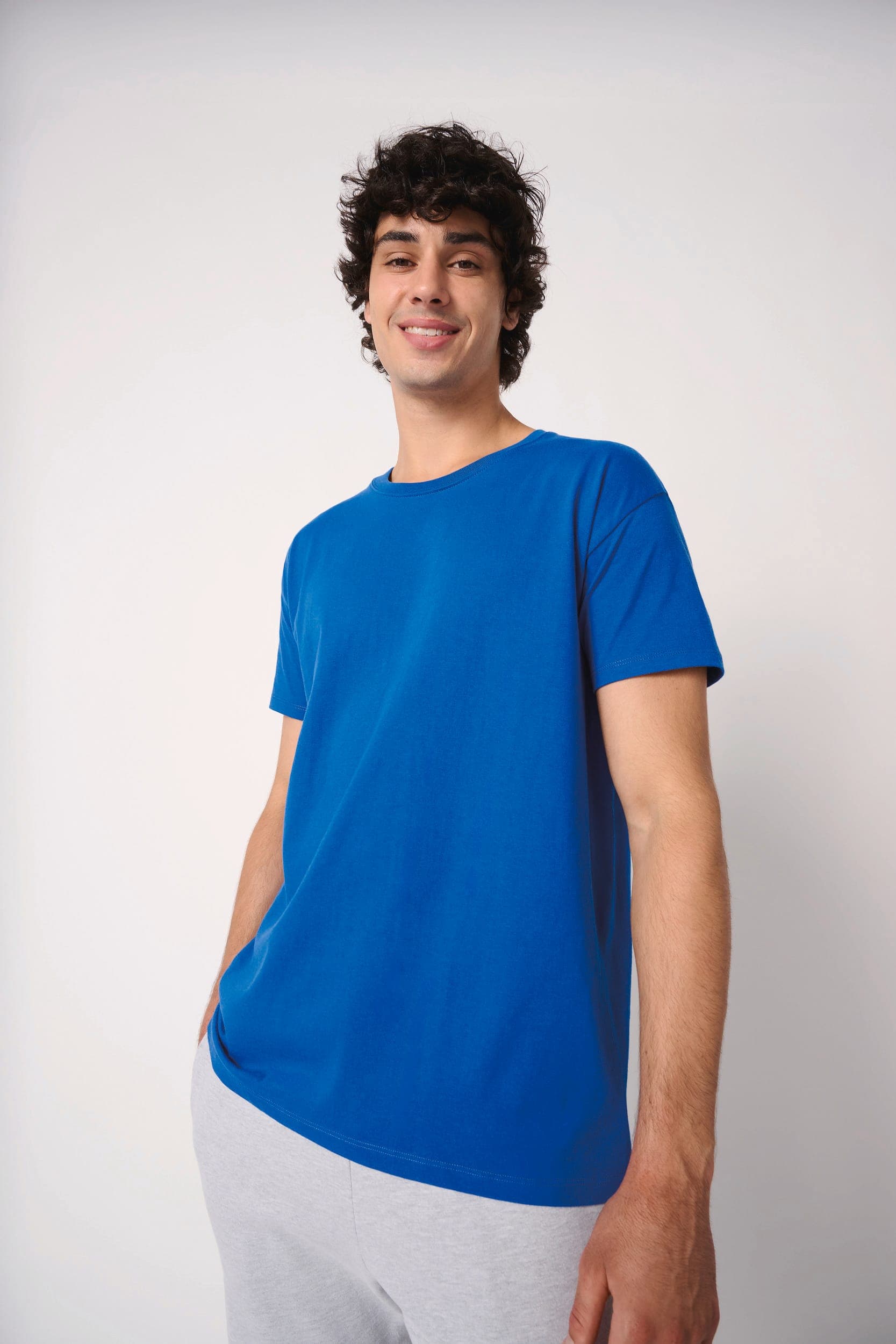 T-shirt unisexe iDeal170 en situation