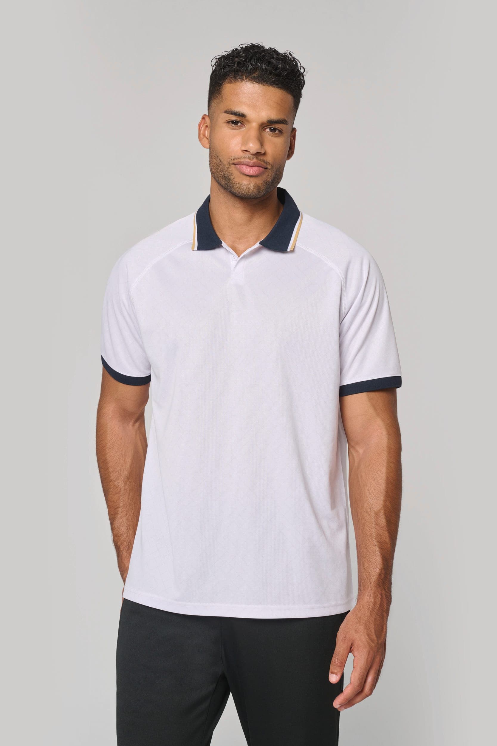 Maillot lifestyle à col polo unisexe en situation
