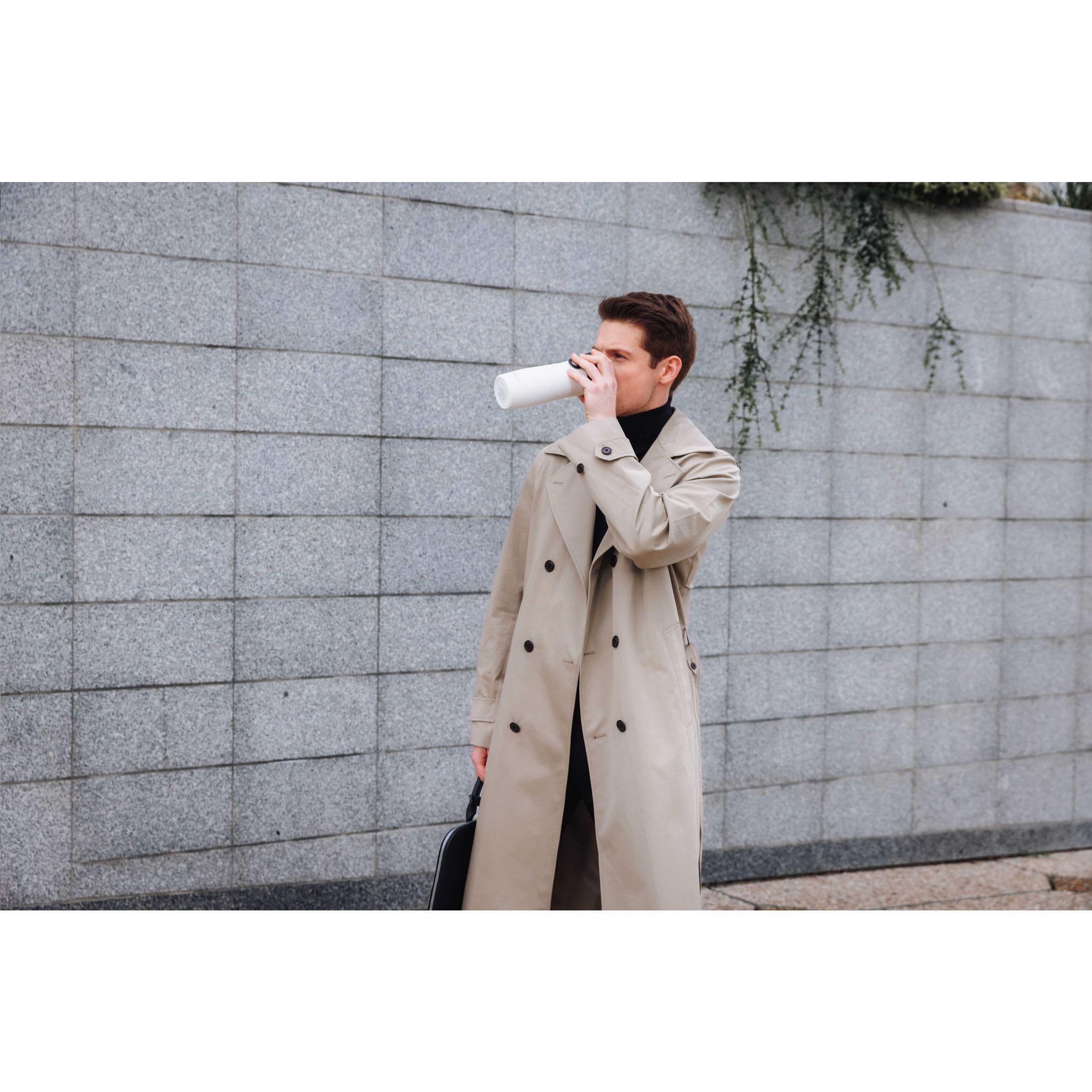 Gobelet thermos Contigo® West Loop 3.0 en situation