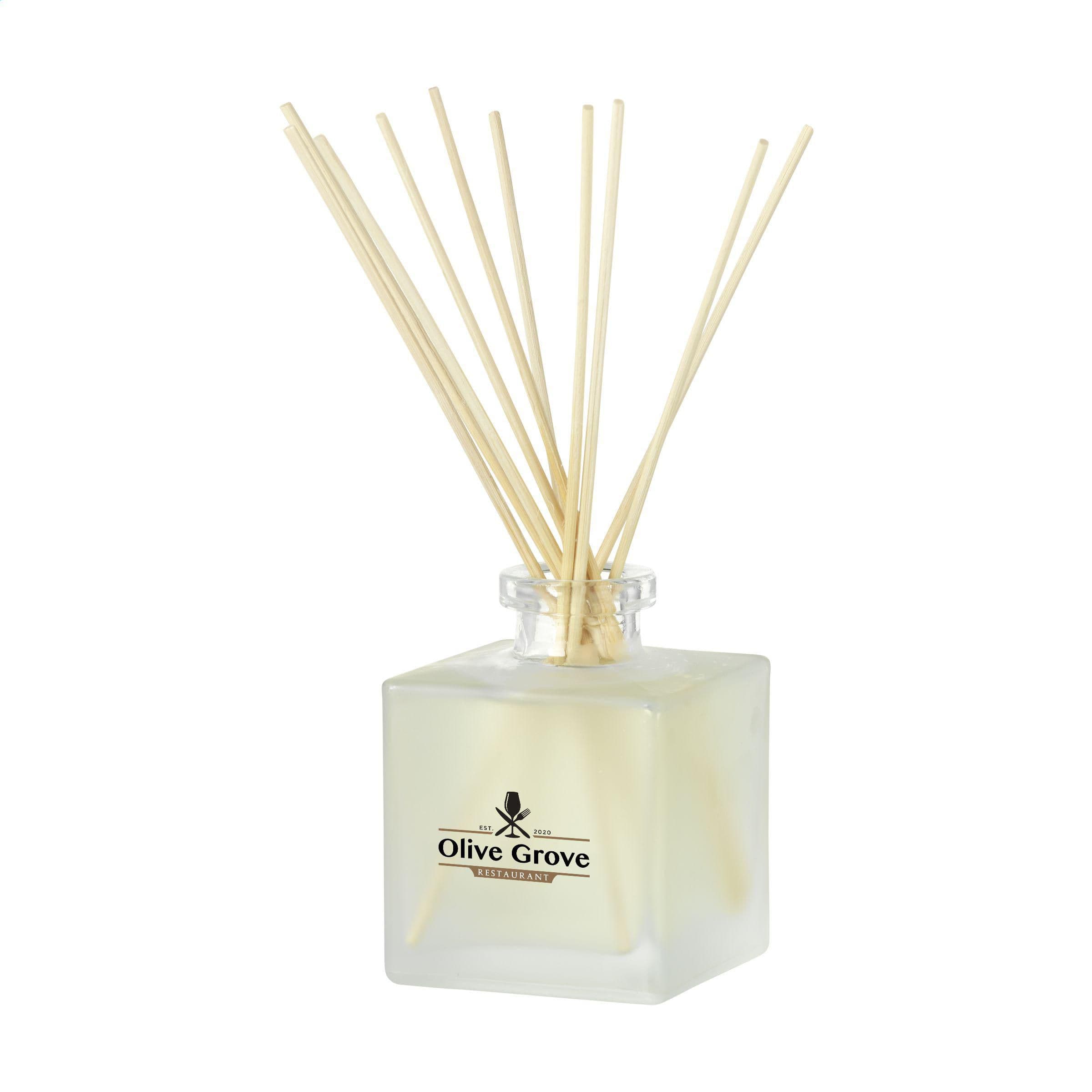 Bâtonnets parfumés Janzen Home Fragrance Fuchsia 69 en situation