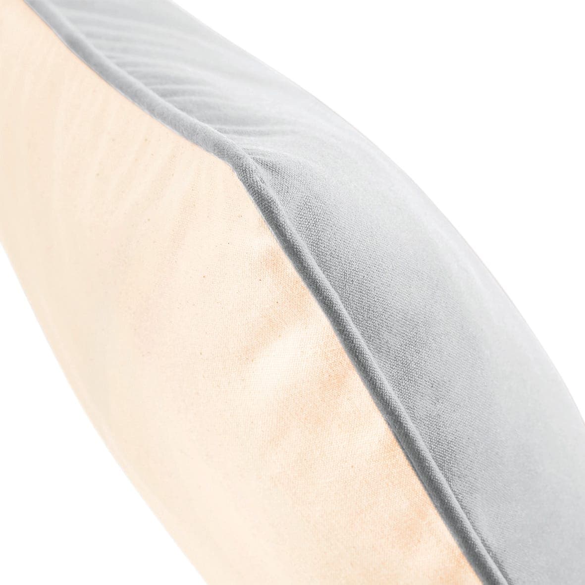 Housse de coussin à bord passepoilé en situation