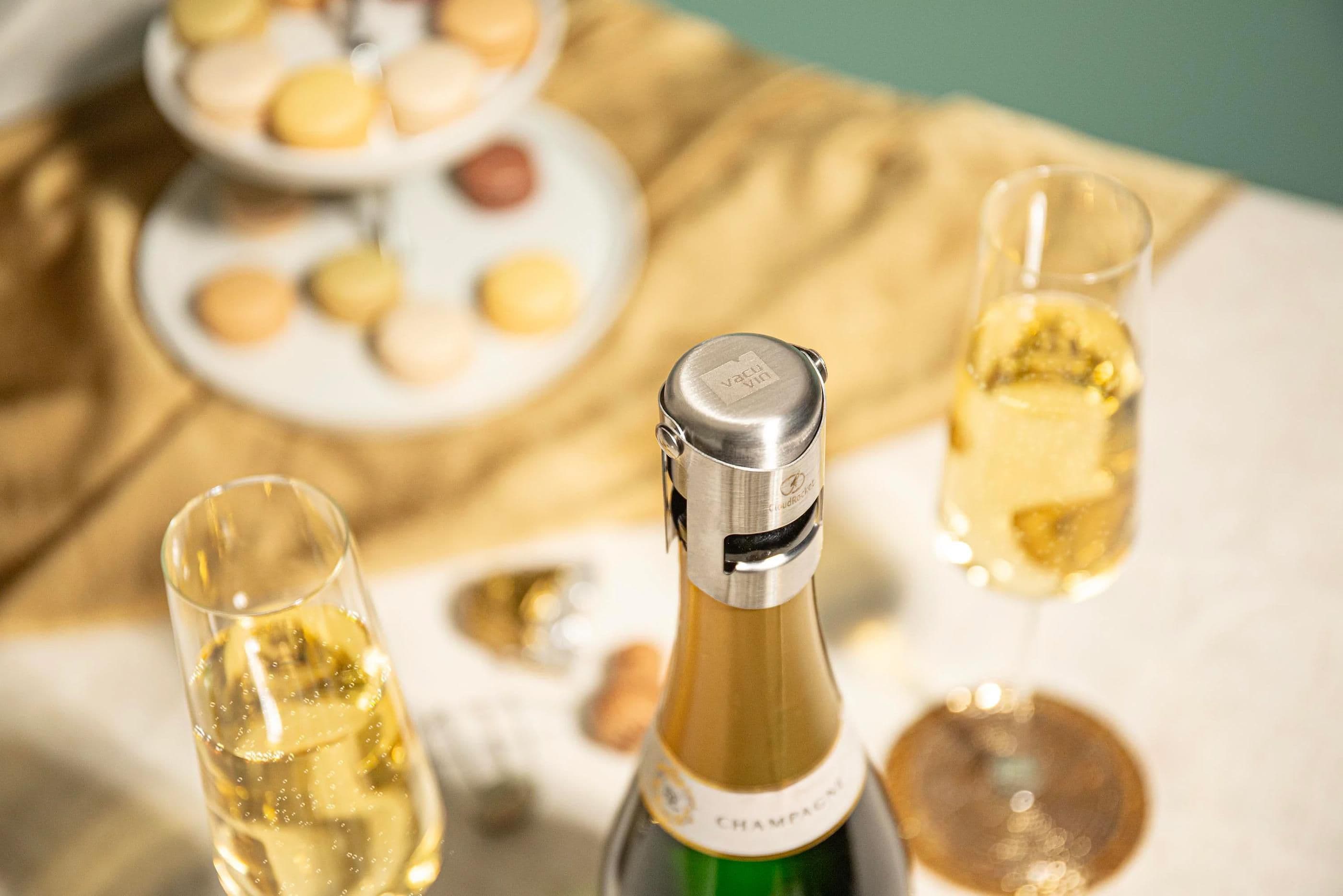 Bouchon Vacu Vin Champagne acier inoxydable en situation
