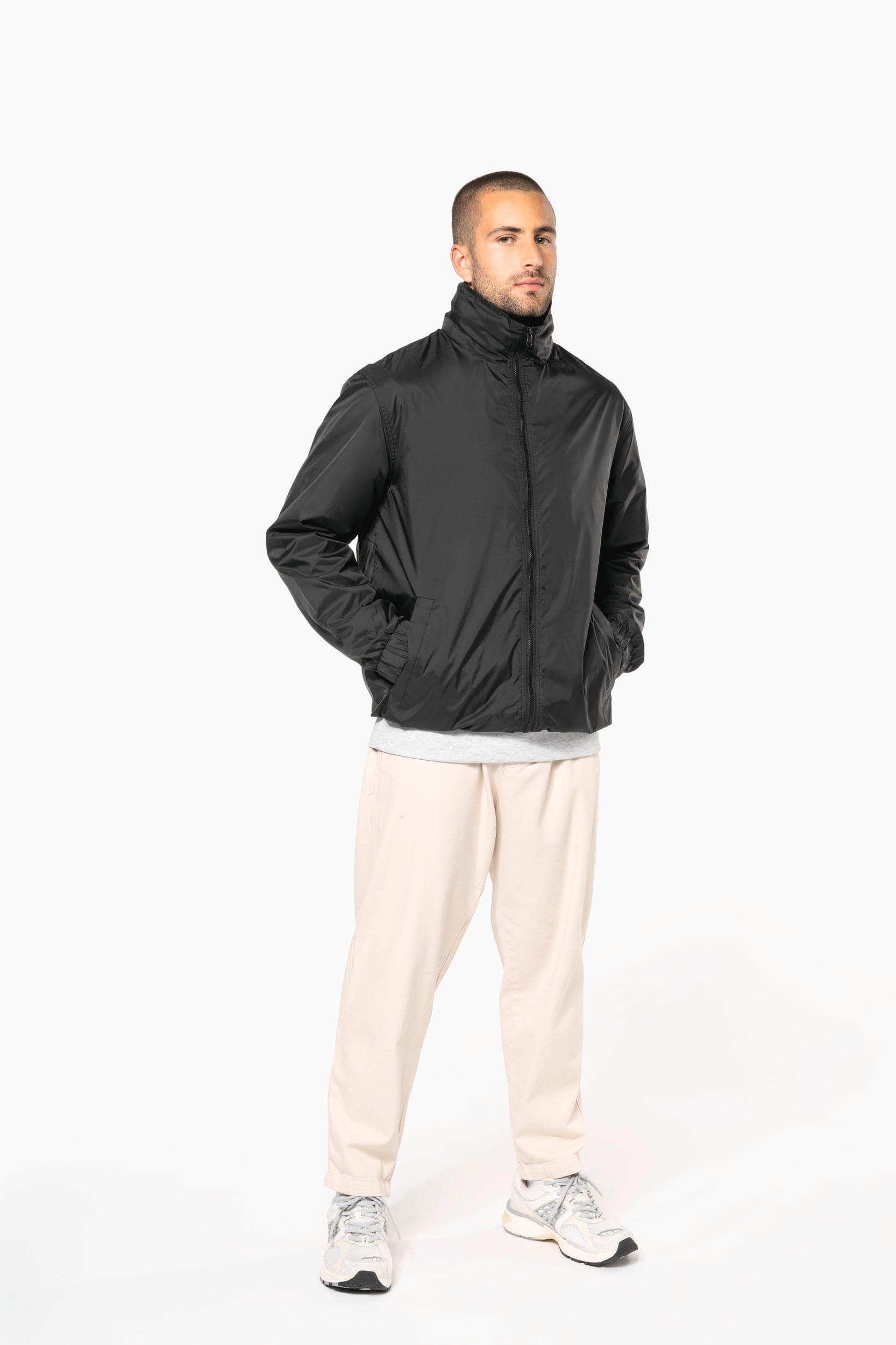 Coupe-vent doublé homme en situation