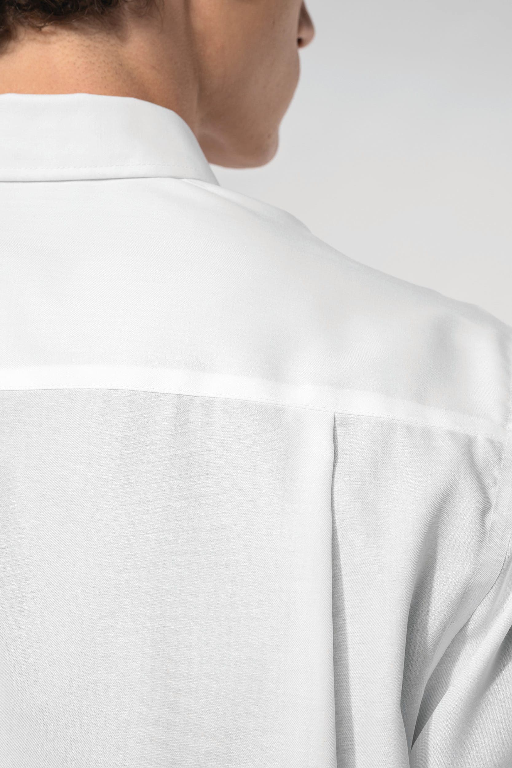 Chemise micro-sergé manches courtes sans repassage en situation